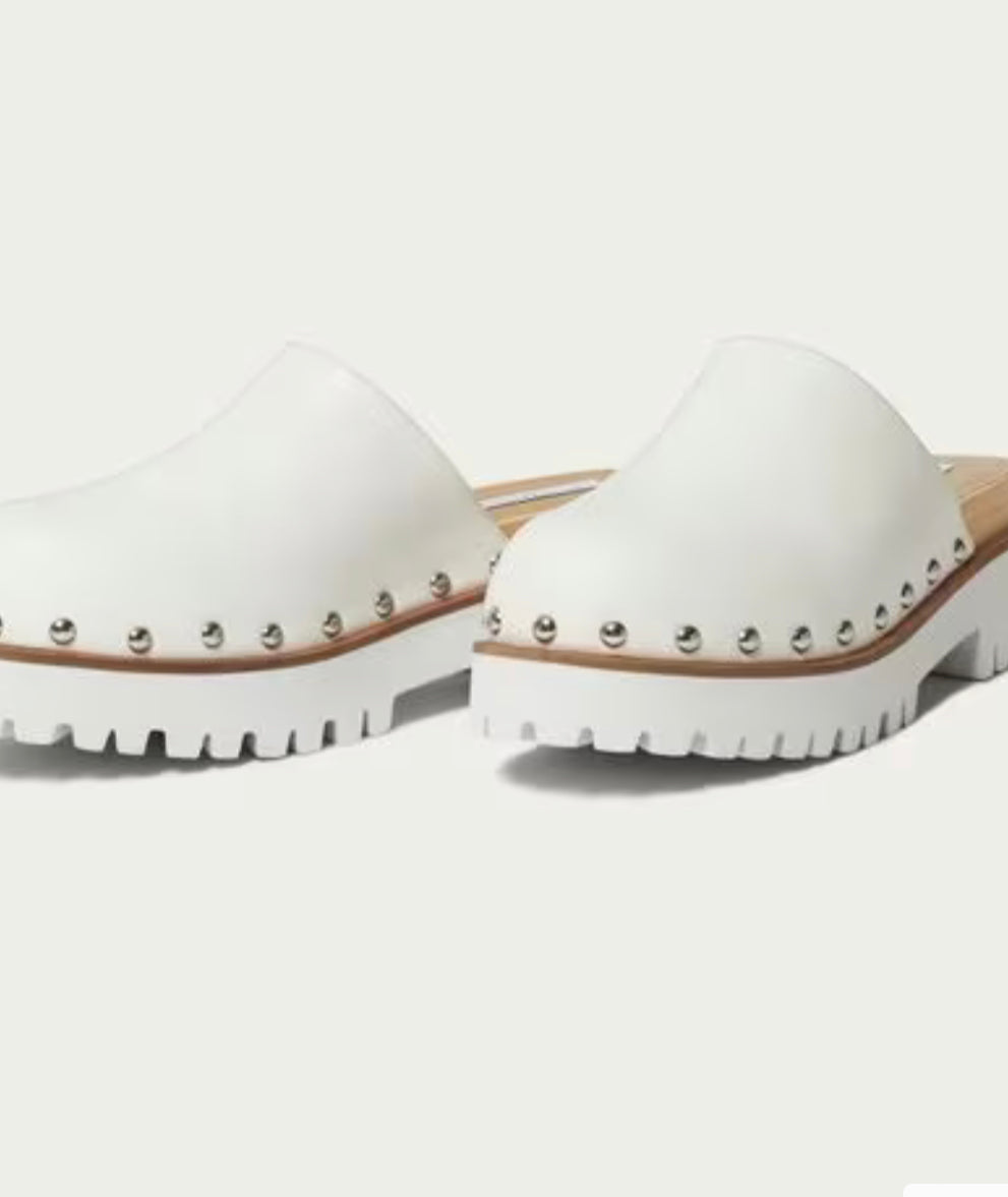 UNITED ARROWS WHITE ALMOND TOE MULE