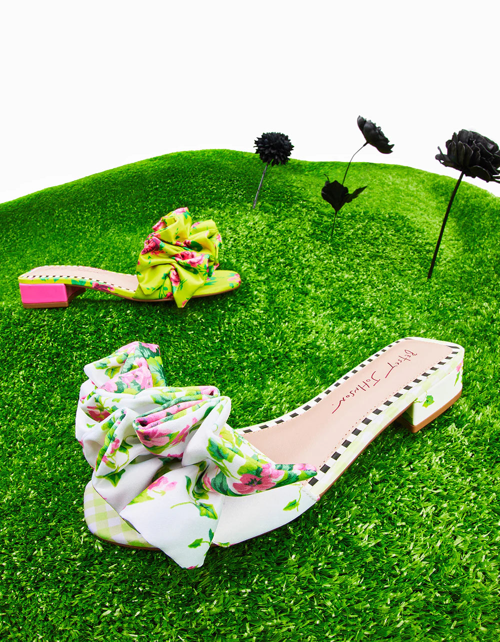 BETSEY JOHNSON CITRON FLORAL SLIPPERS