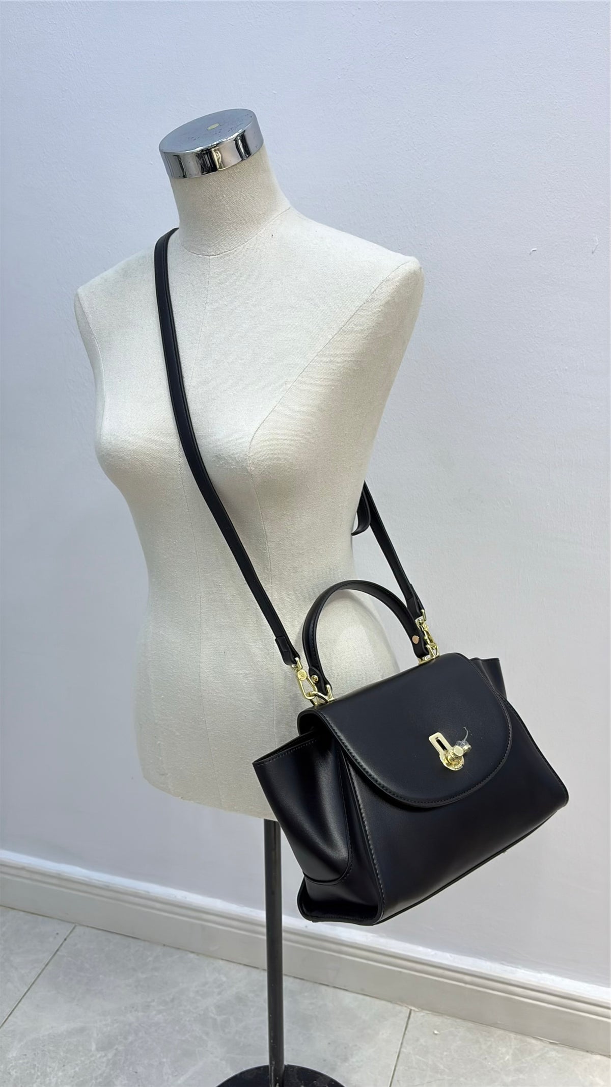 Versse Top Handle Winged Bag in Black