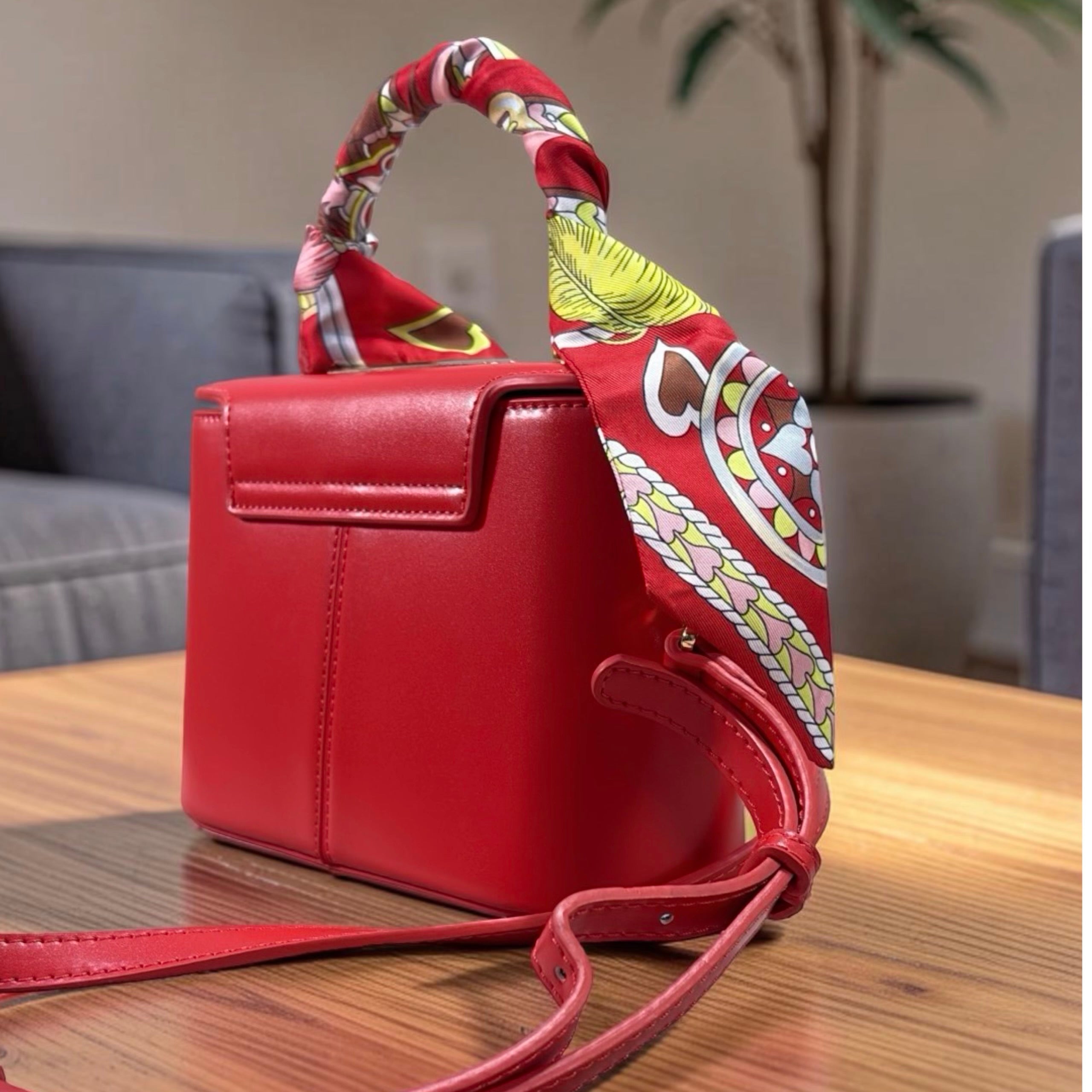 Versse Top Handle Mini Bag in Red