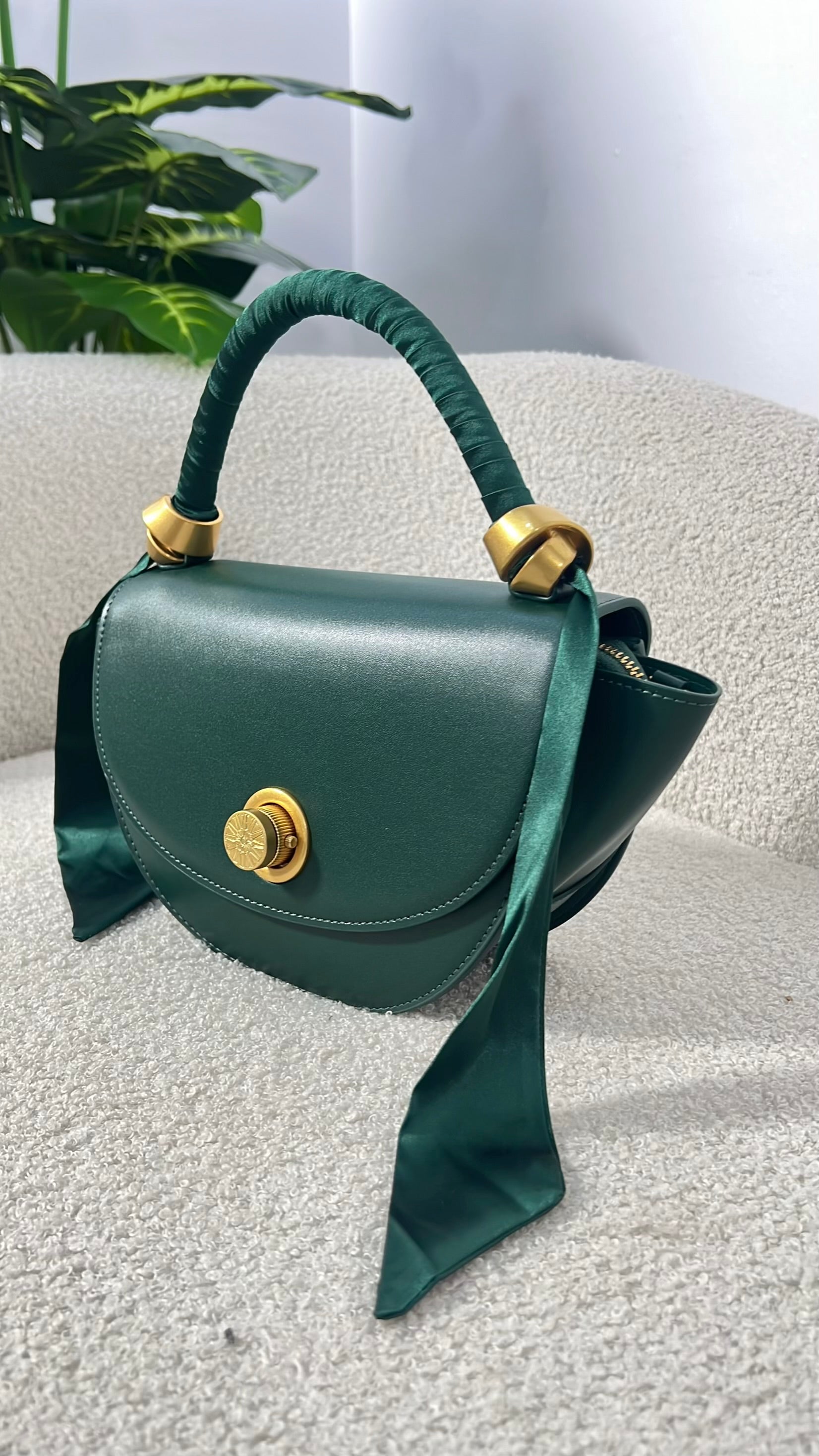 Versse Mini Top Handle Winged Bag in Green