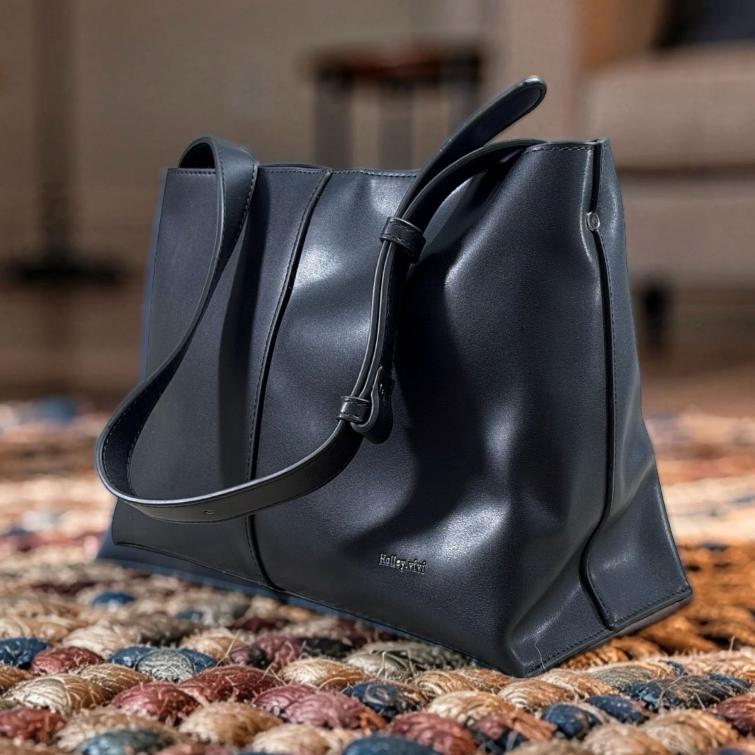 Holley Vivi Single Shoulder Strap 2-in-1 Bag in Black