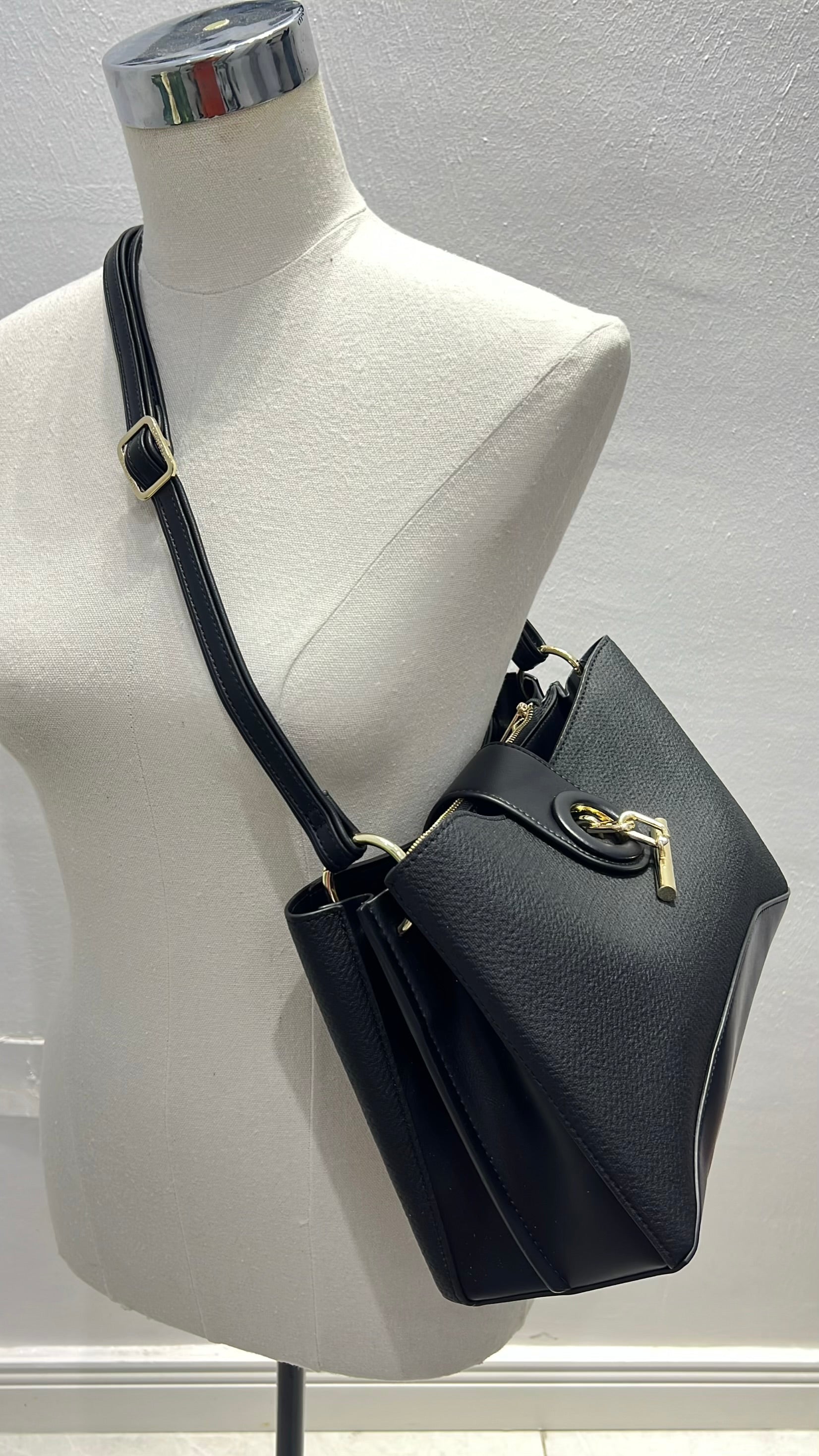 Chrisbella Contrast Leather Triple Compartment Bag in Beige