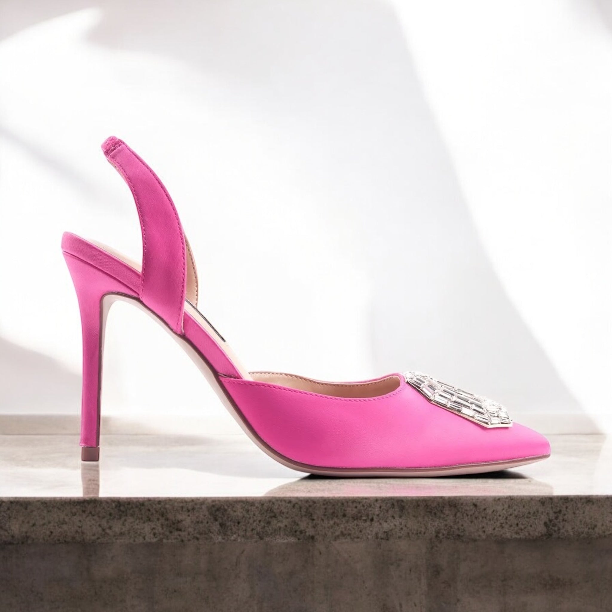 NINE WEST SATIN SLINGBACK HEELS IN FUCHSIA