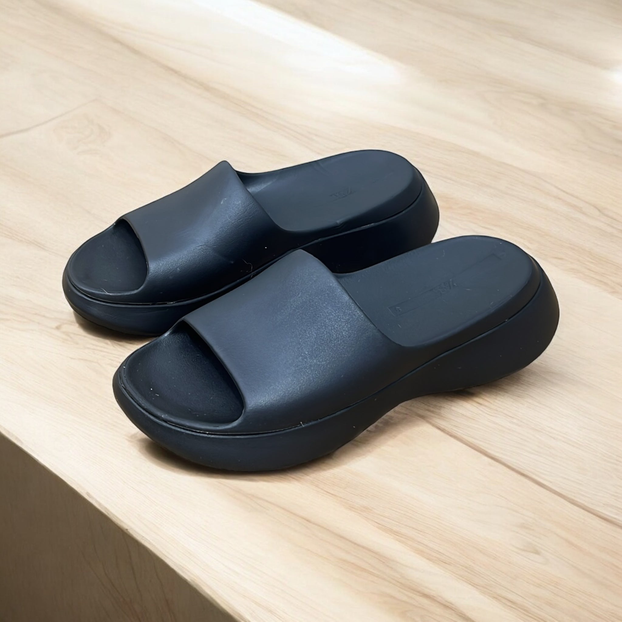 ZARA FLATFORM RUBBERISH SANDAL IN BLACK