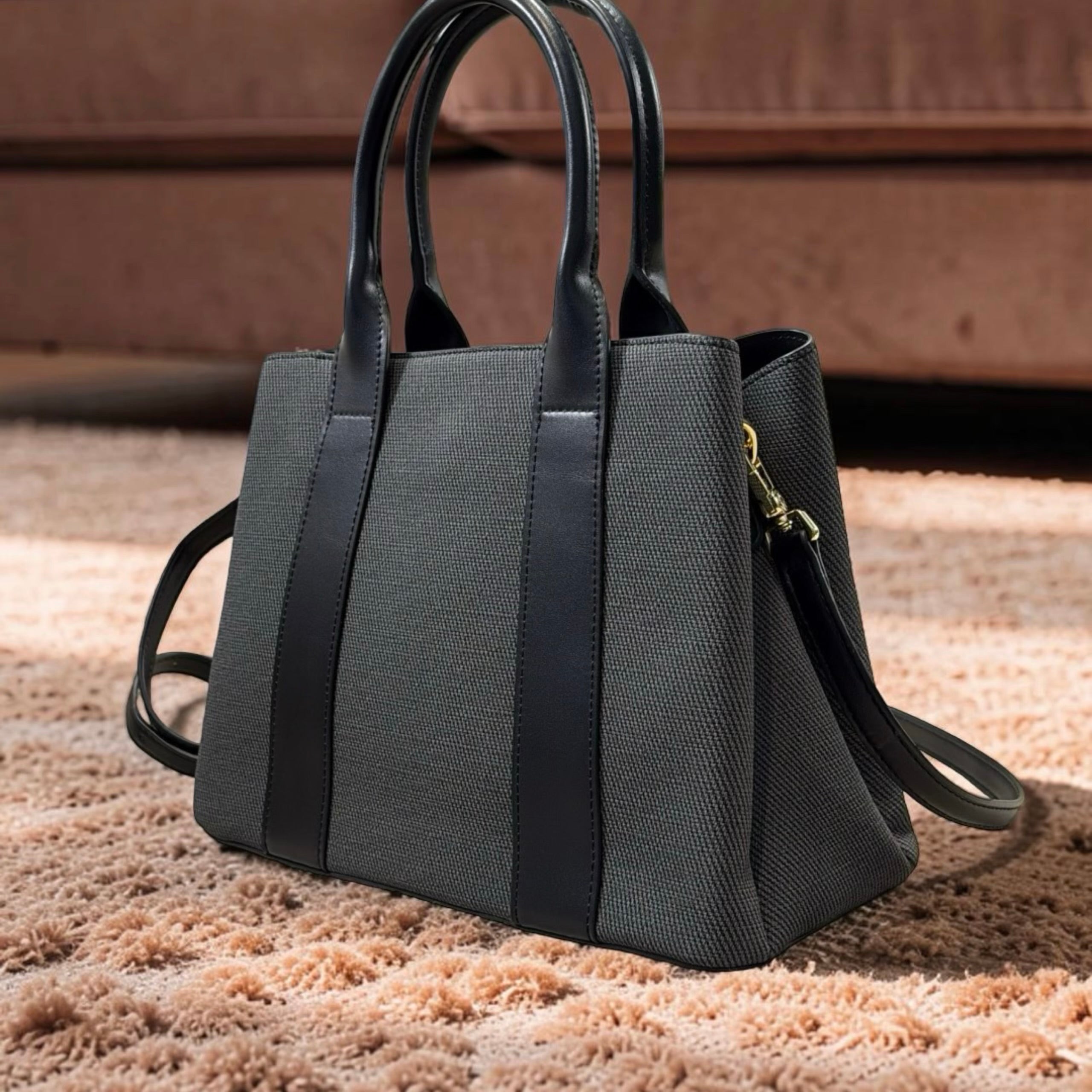 Versse Textured Fabric Structured Toe in Black