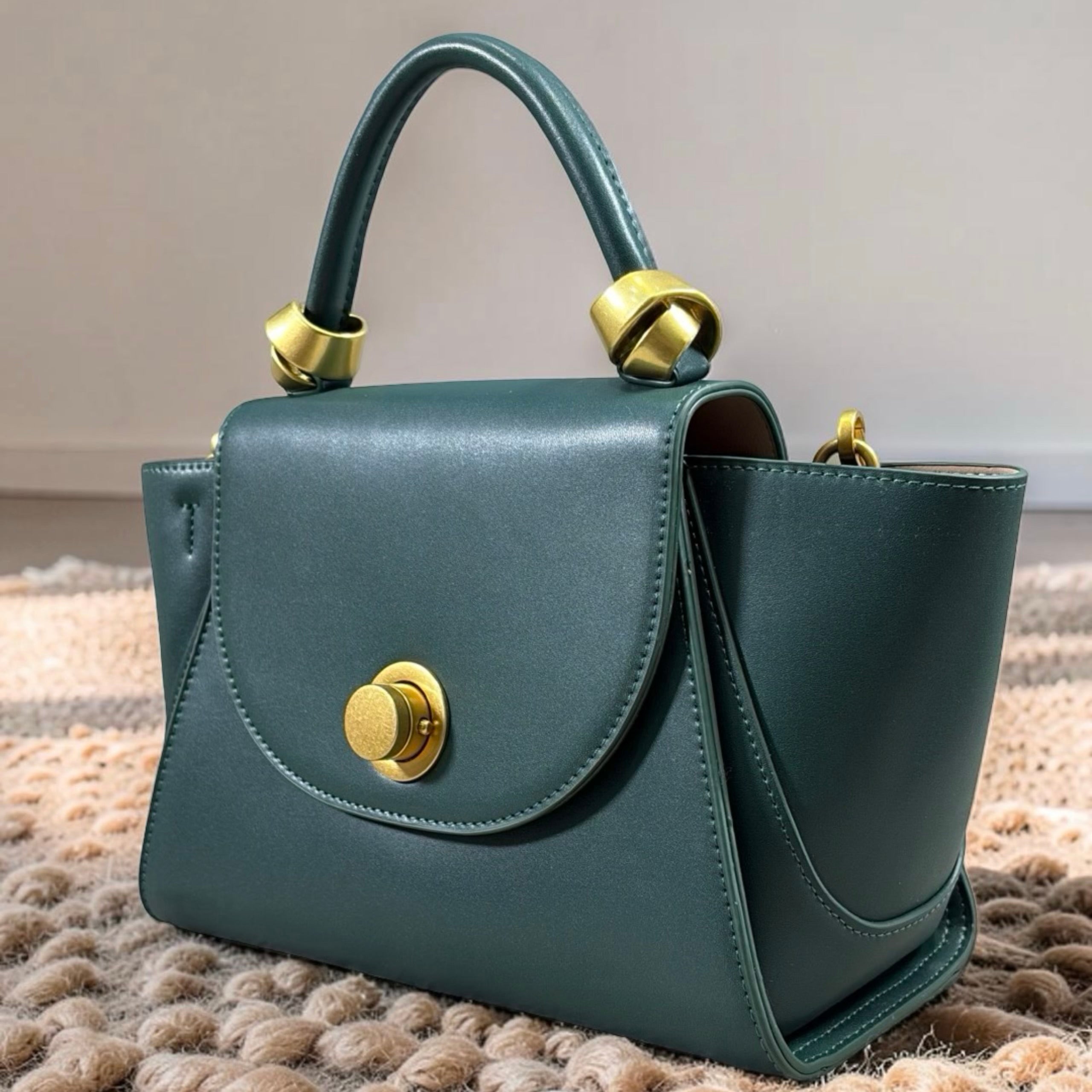 Hollley VIvi Winged Scarf Detail Bag in Green