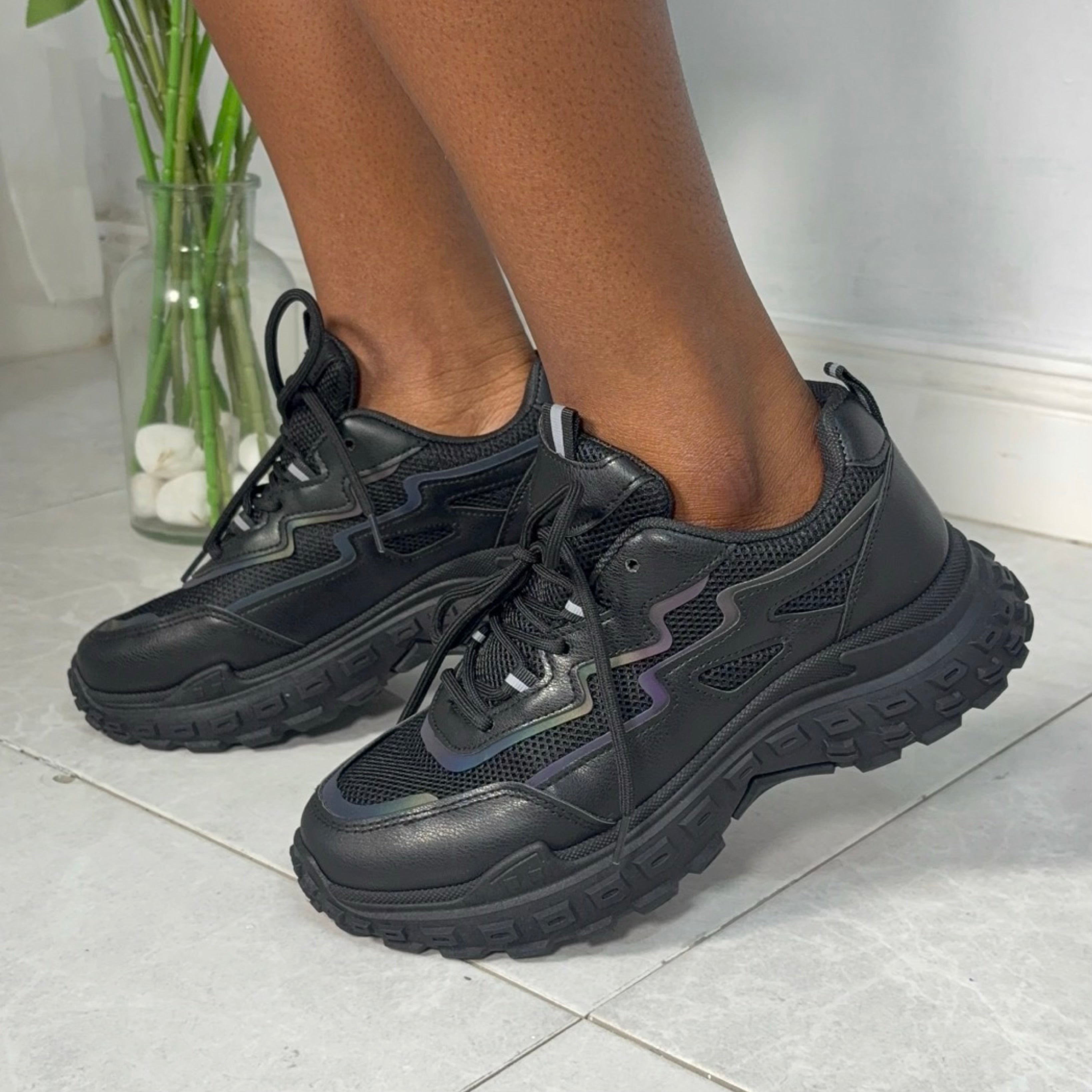 The Metro Sneakers in Black