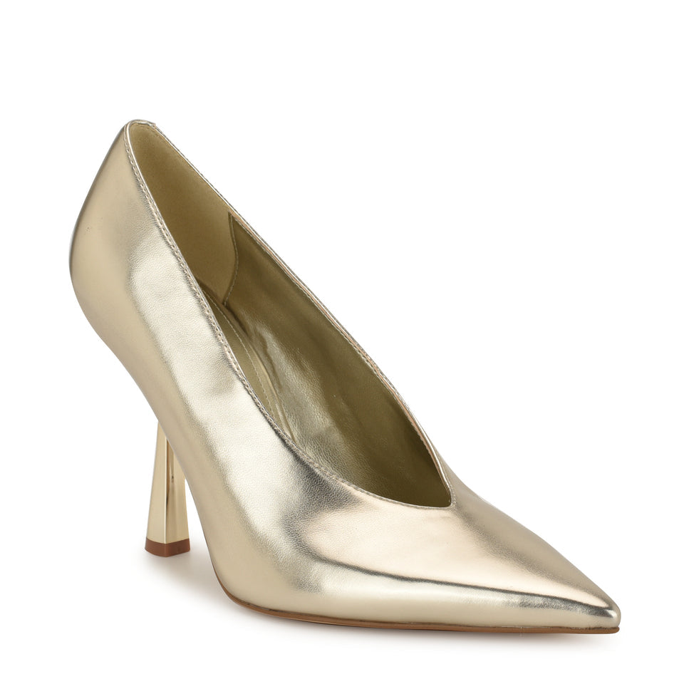 Nine West Pointed Toe Pump in Gold
