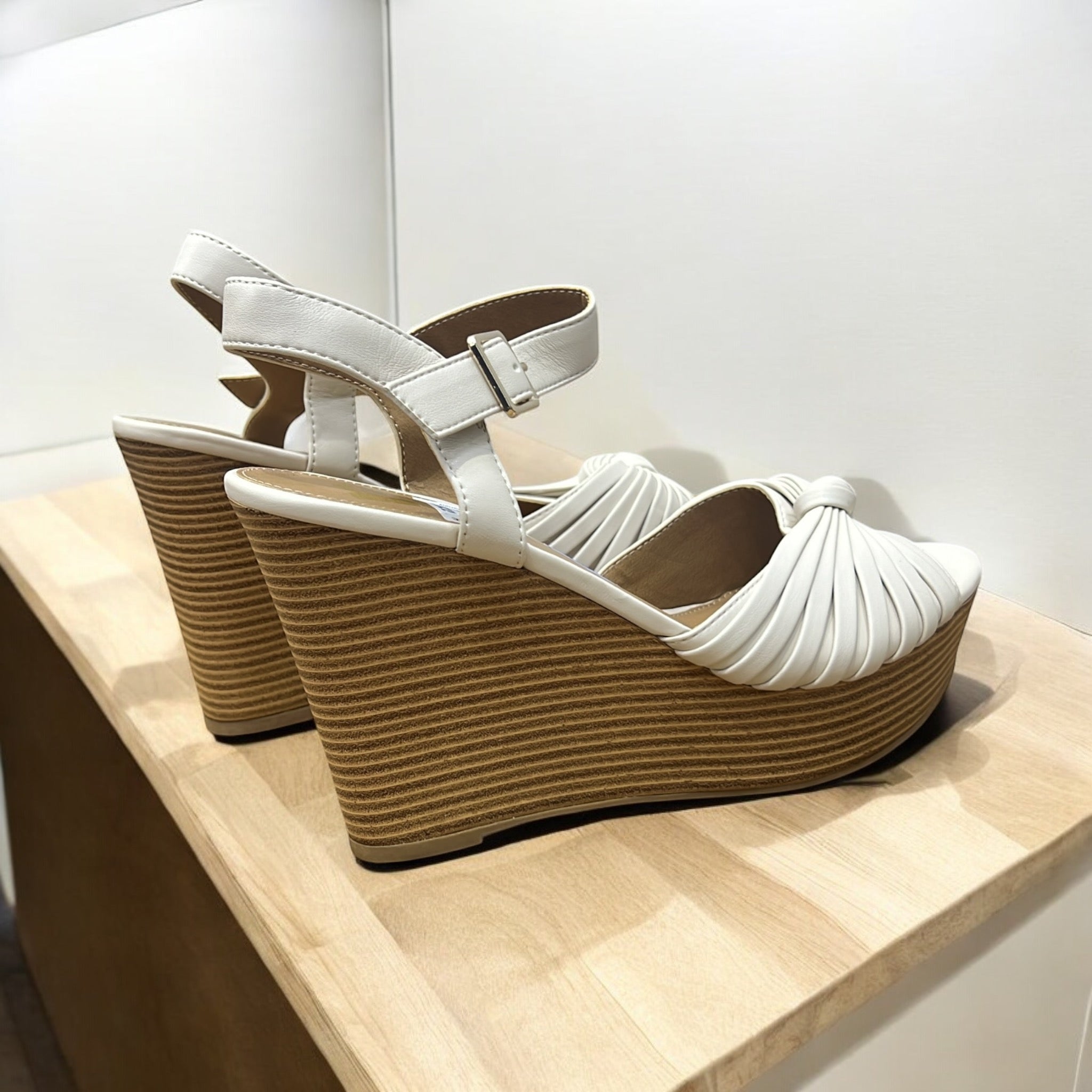 REPORT KNOT WEDGE SANDAL IN OFF WHITE