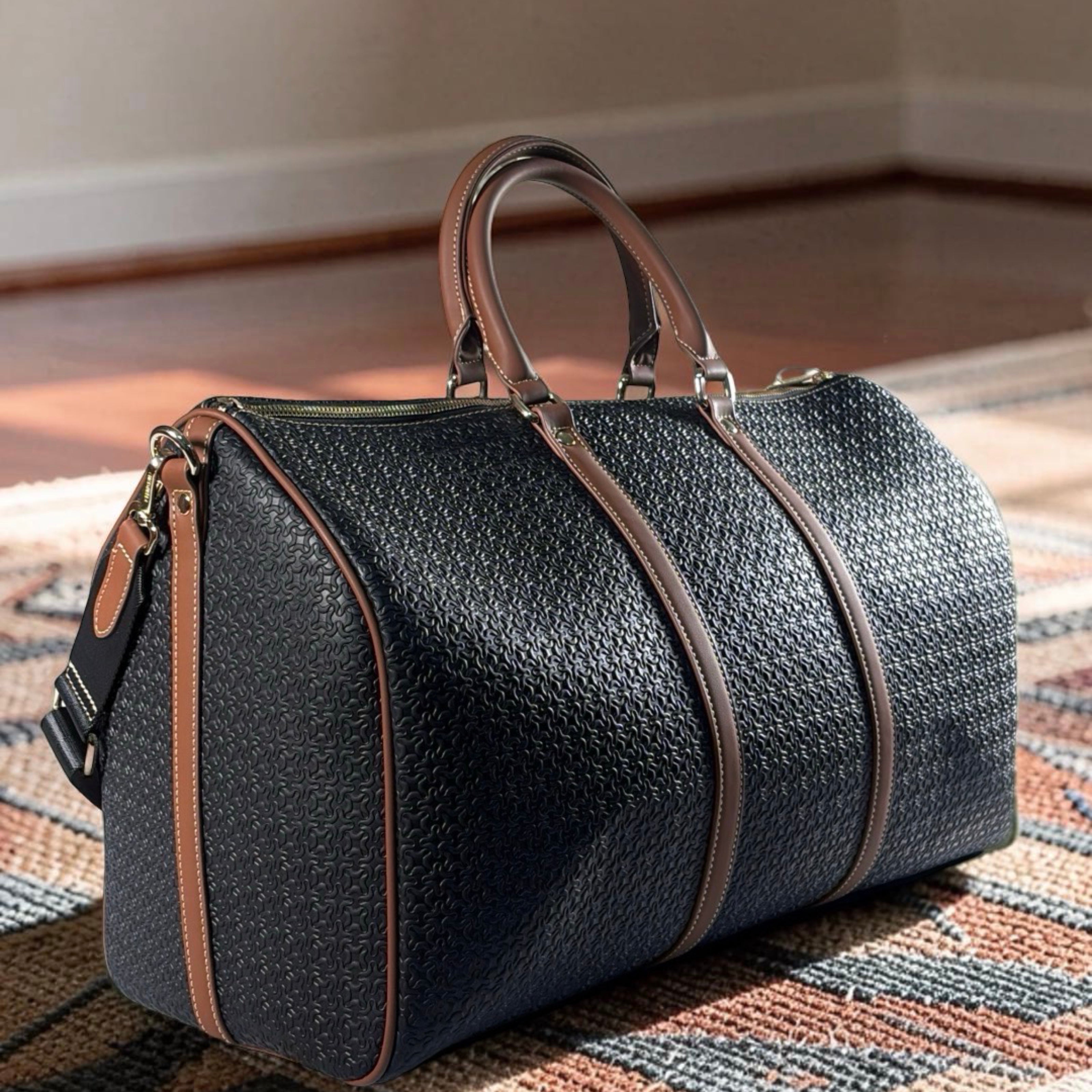 Chrisbella Hand Luggage Travel Bag in Black