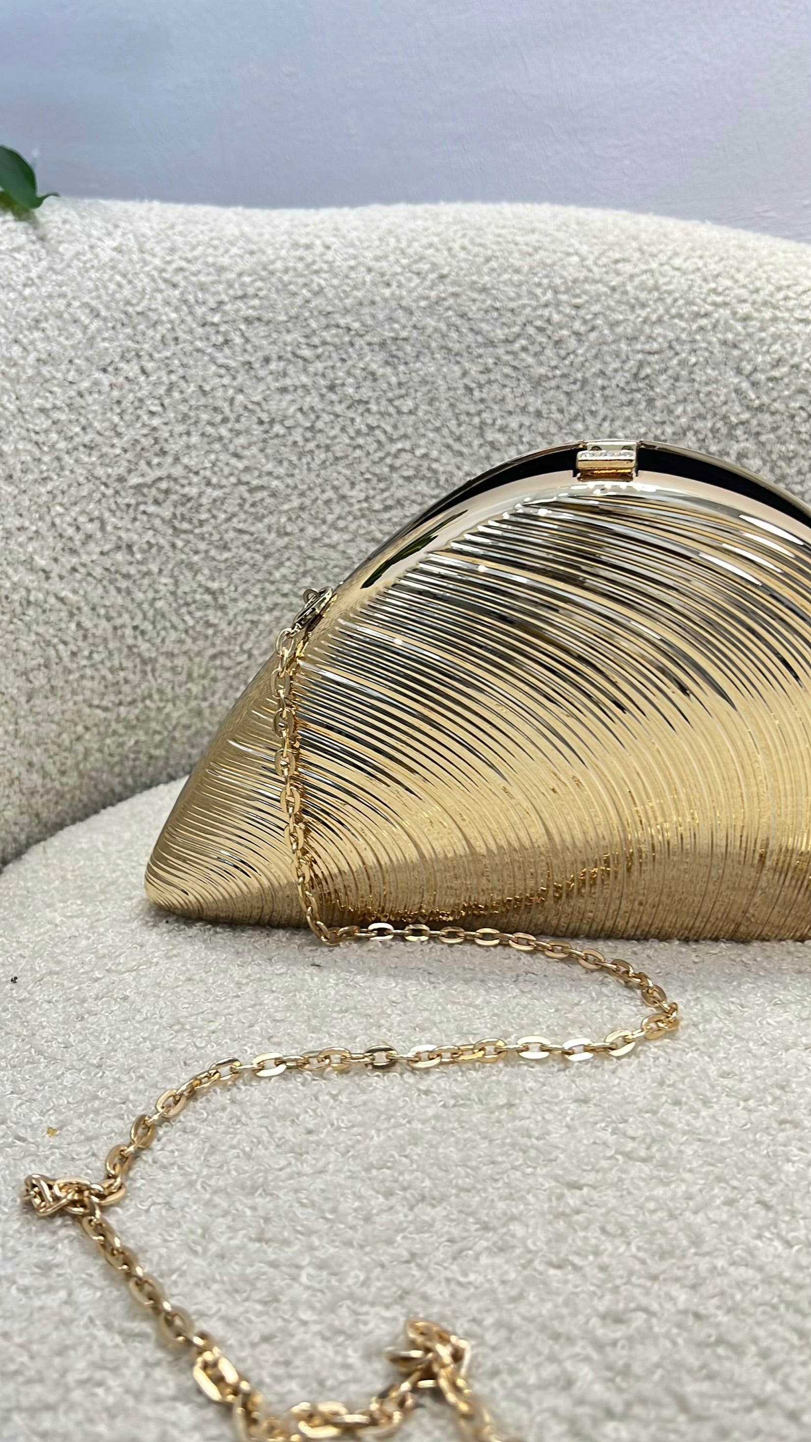 Metallic Shell-Shaped Clutch Purse in Gold