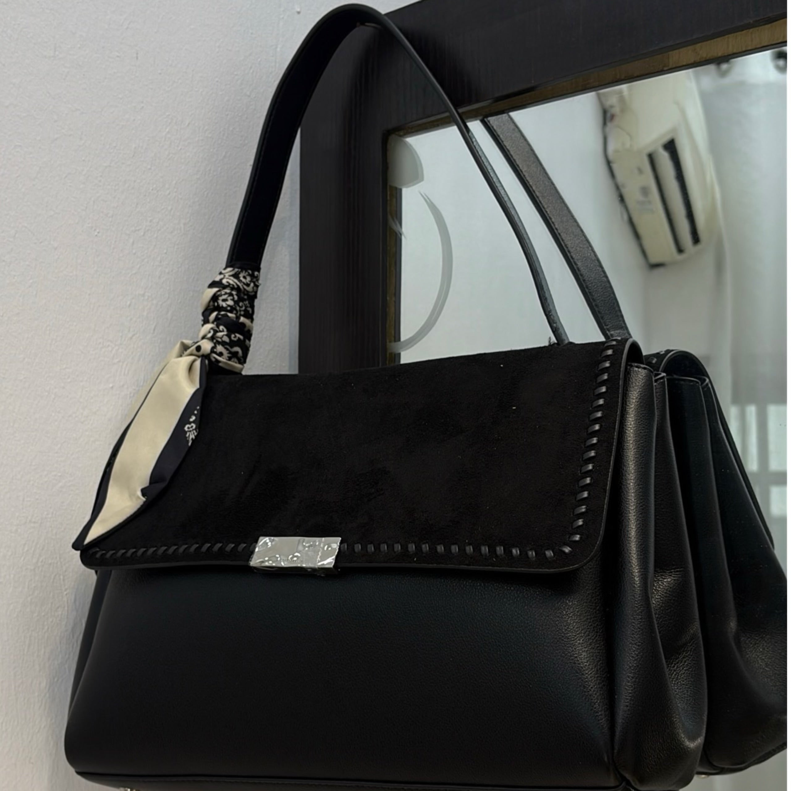 Chrisbella Suede Flap Single Shoulder Strap Bag in Black