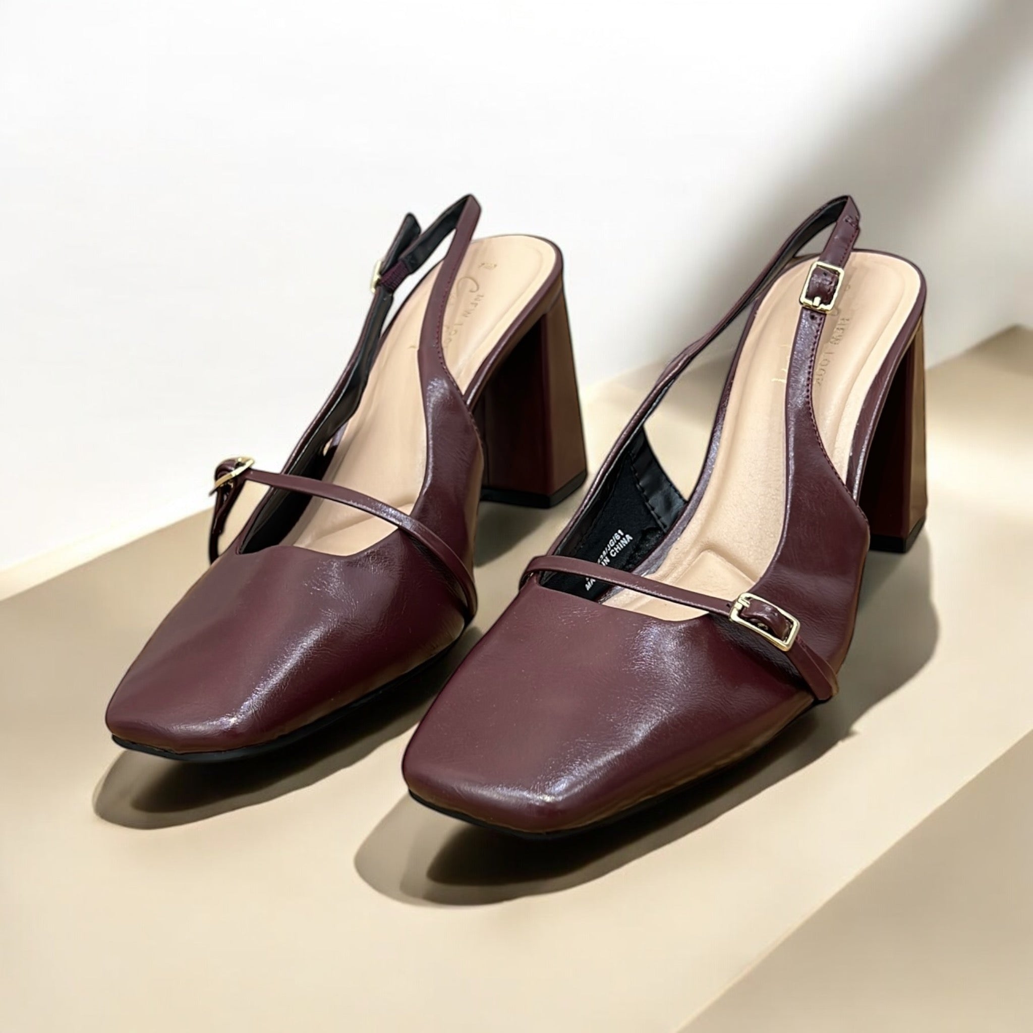 NEW LOOK BUCKLE DETAIL SQUARE TOE BLOCK HEEL PUMP IN BURGUNDY