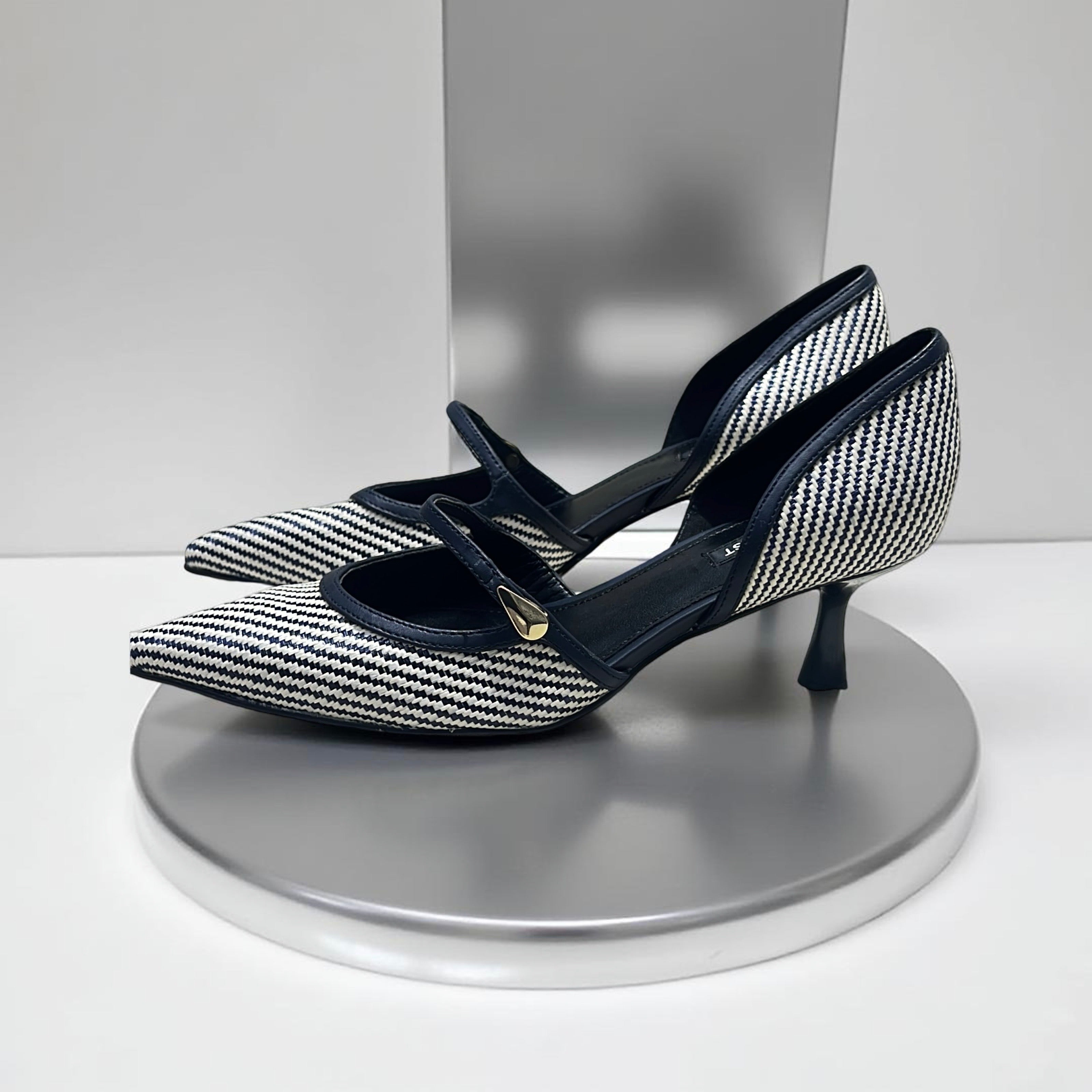 Nine West Faux Raffia D'orsay Pump in Black