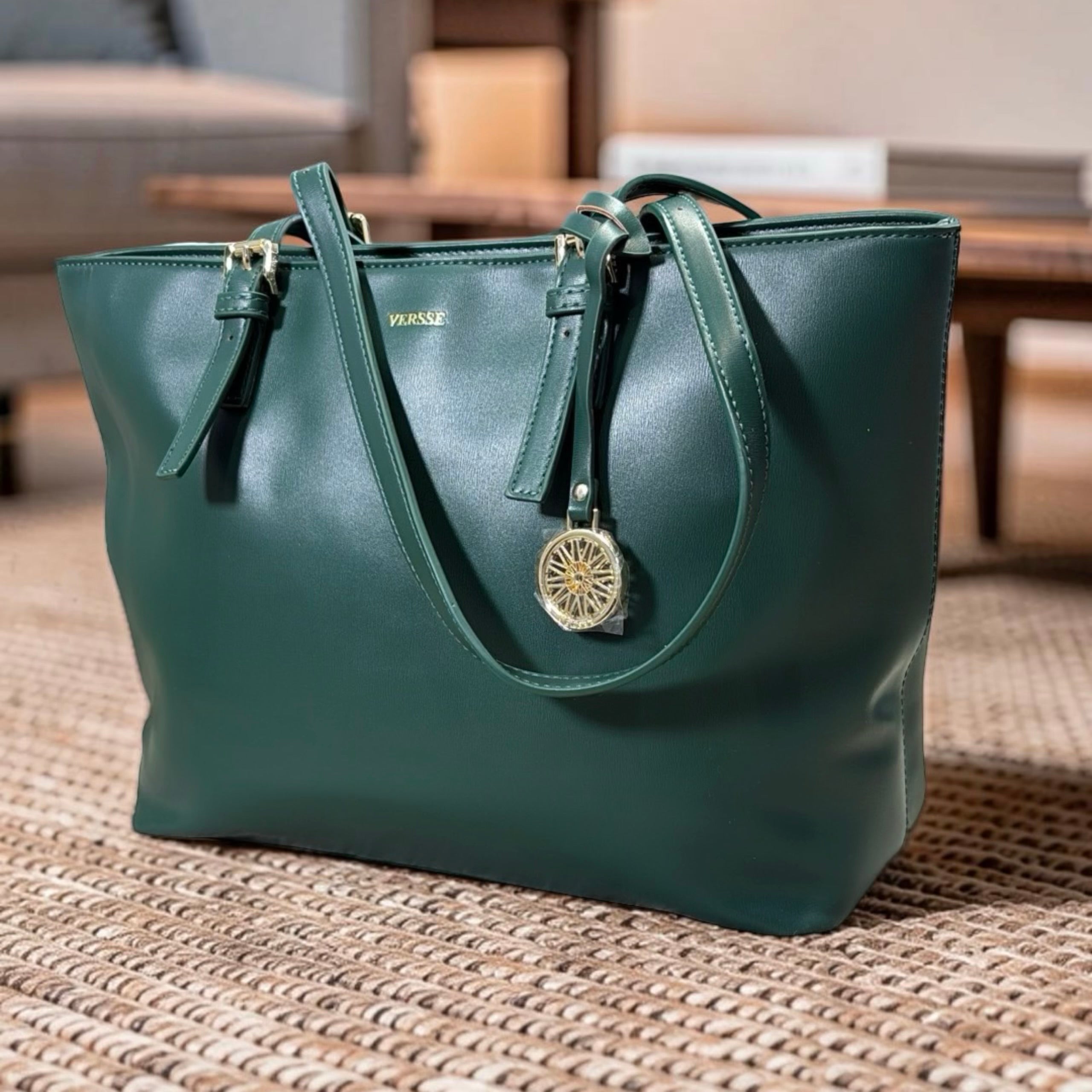 Versse Tote Bag in Green