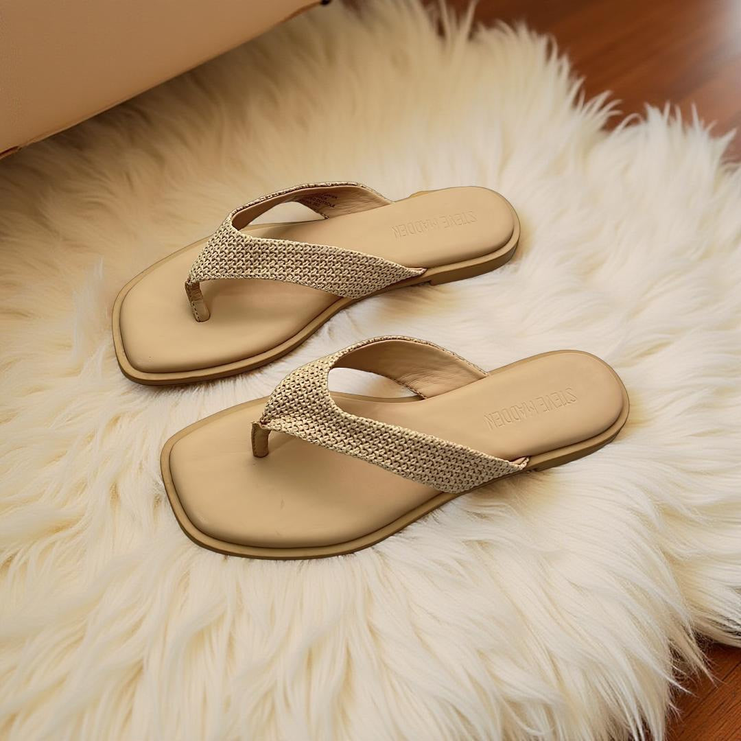 Steve Madden Faux Raffia Slippers in Natural