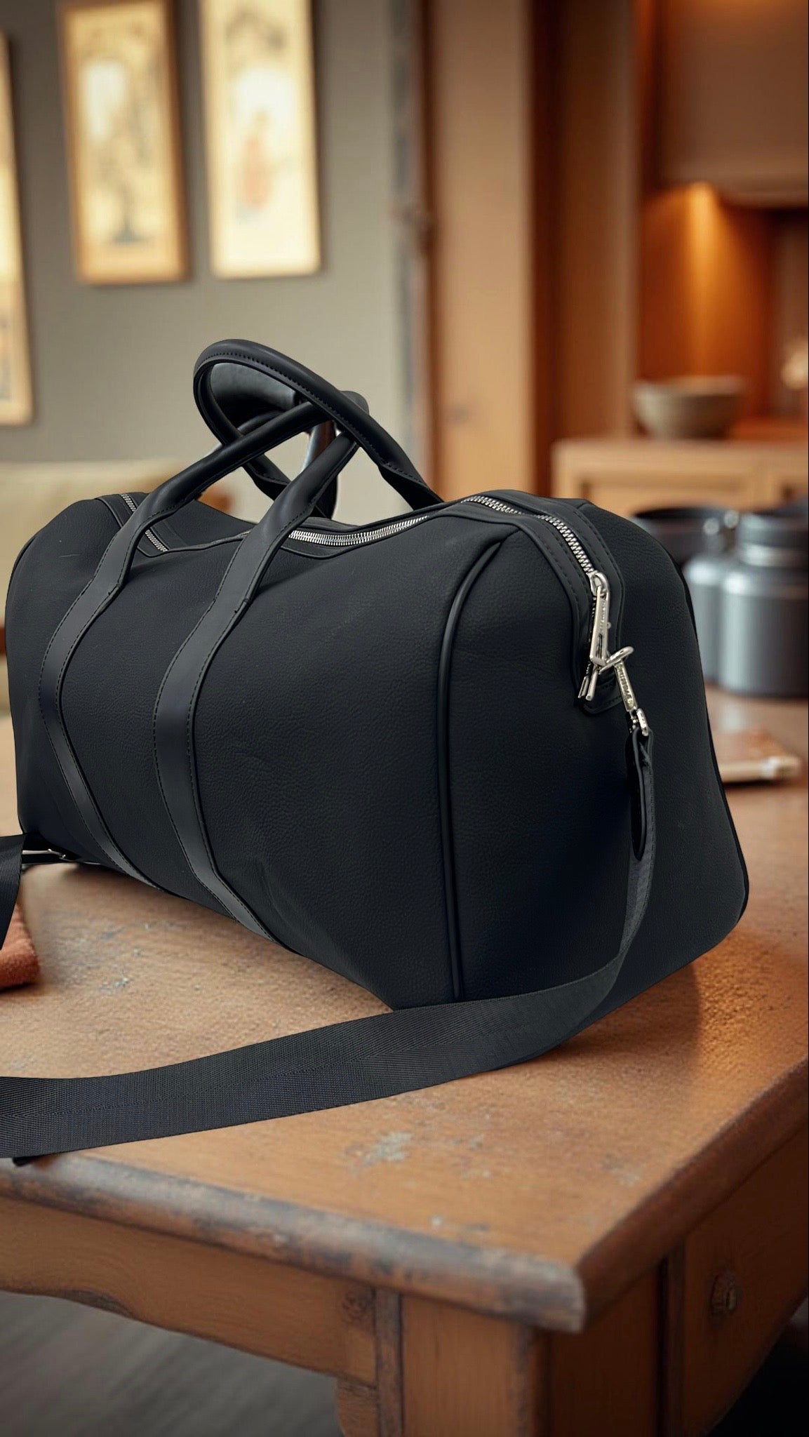 Chrisbella Travel Bag in Black