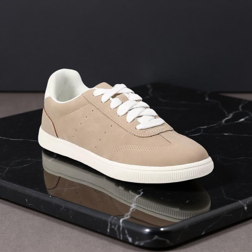 Sonoma Lace-Up Sneakers in Carton