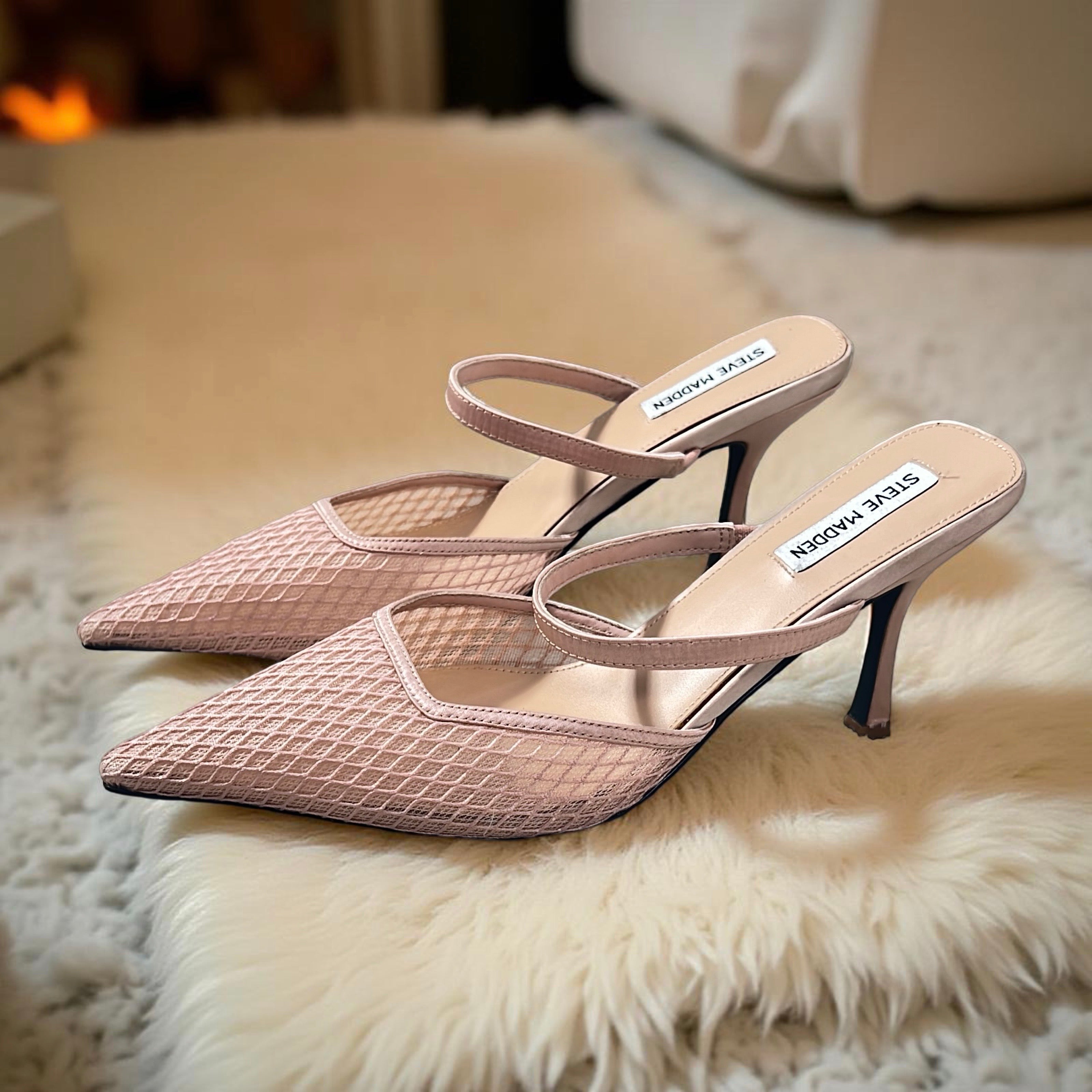 Steve Madden Pointed Toe Mesh Mule in Blush