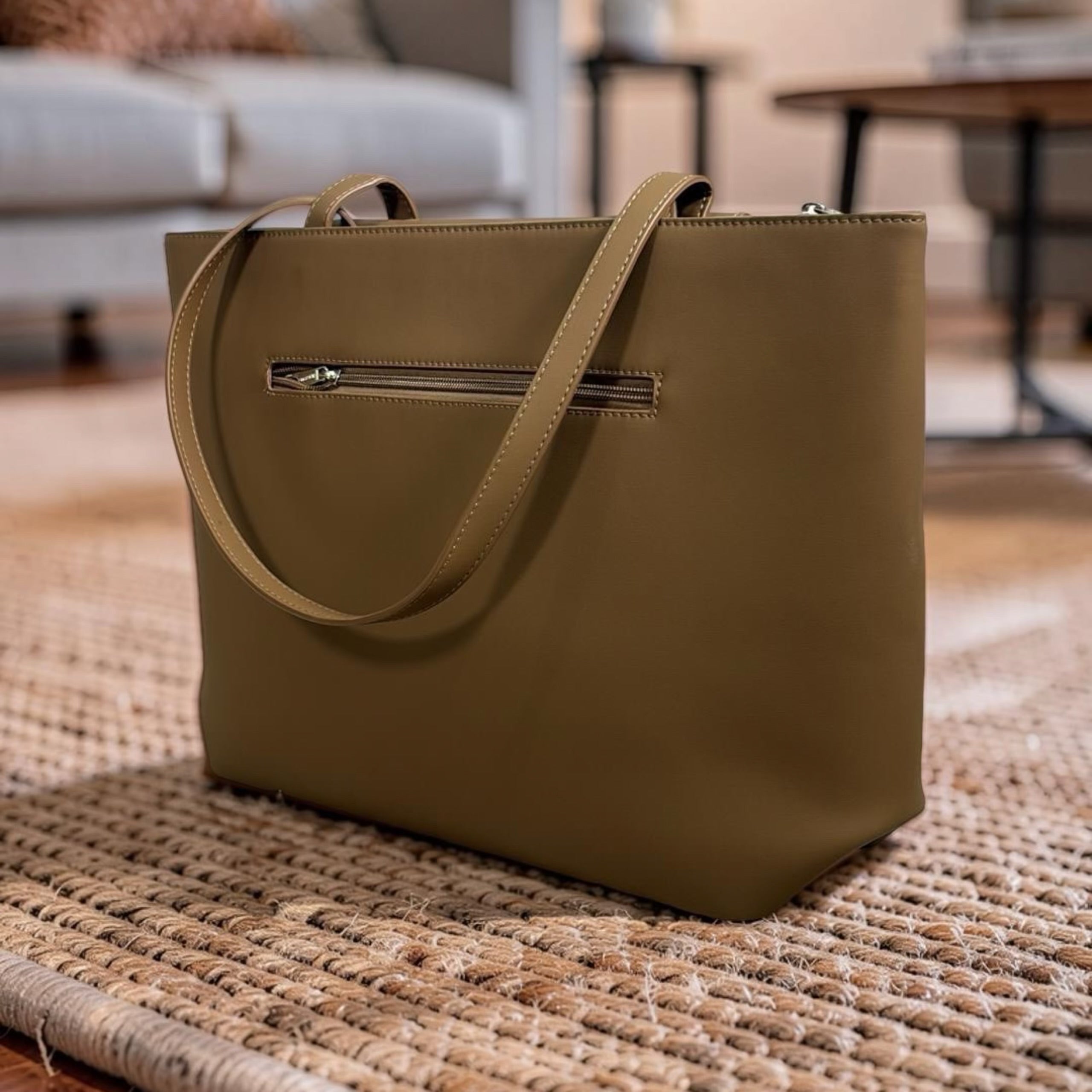 Chrisbella Large Contrast Shoulder Bag in Mud