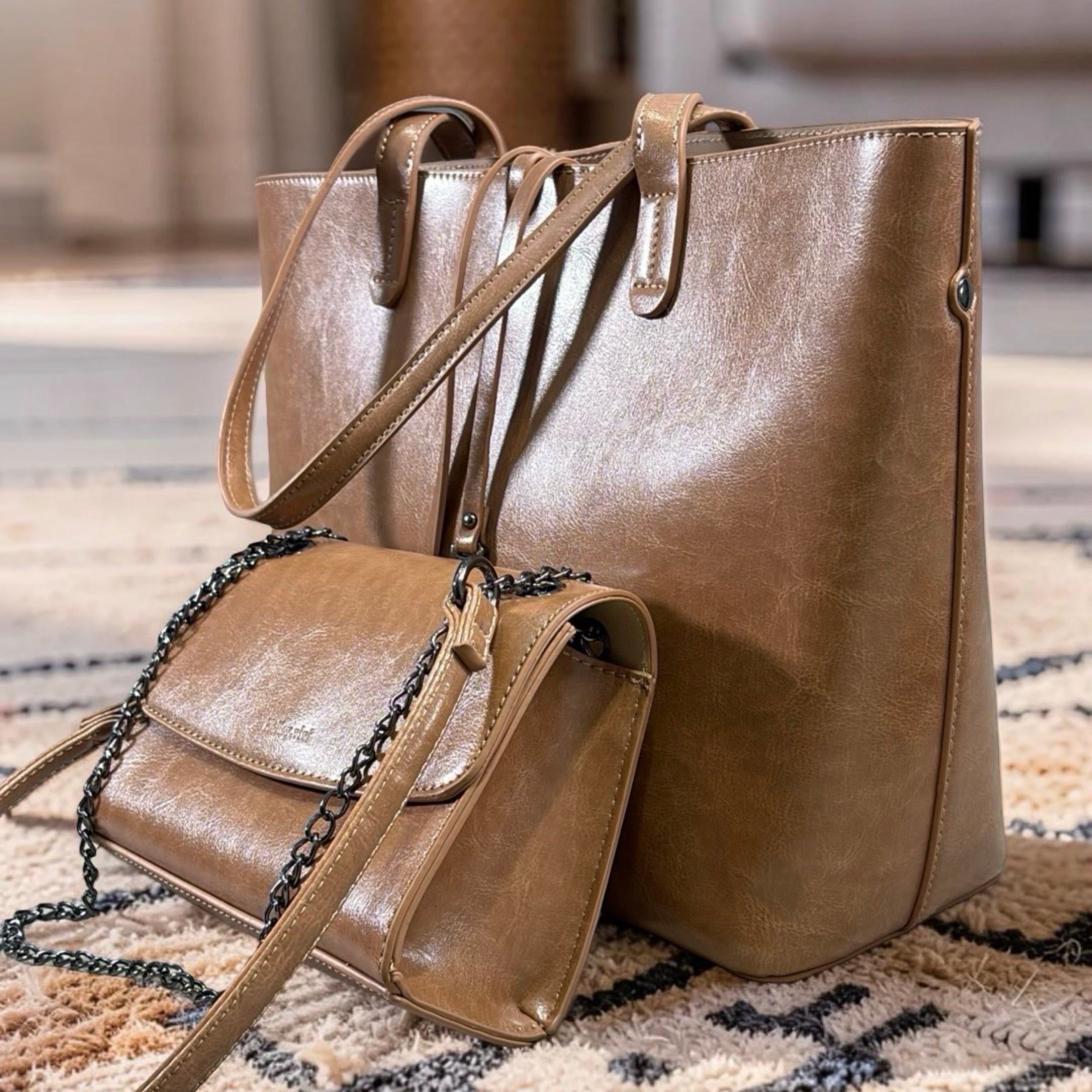 Holley Vivi 2-in-1 Leather Tote Bag in Apricot