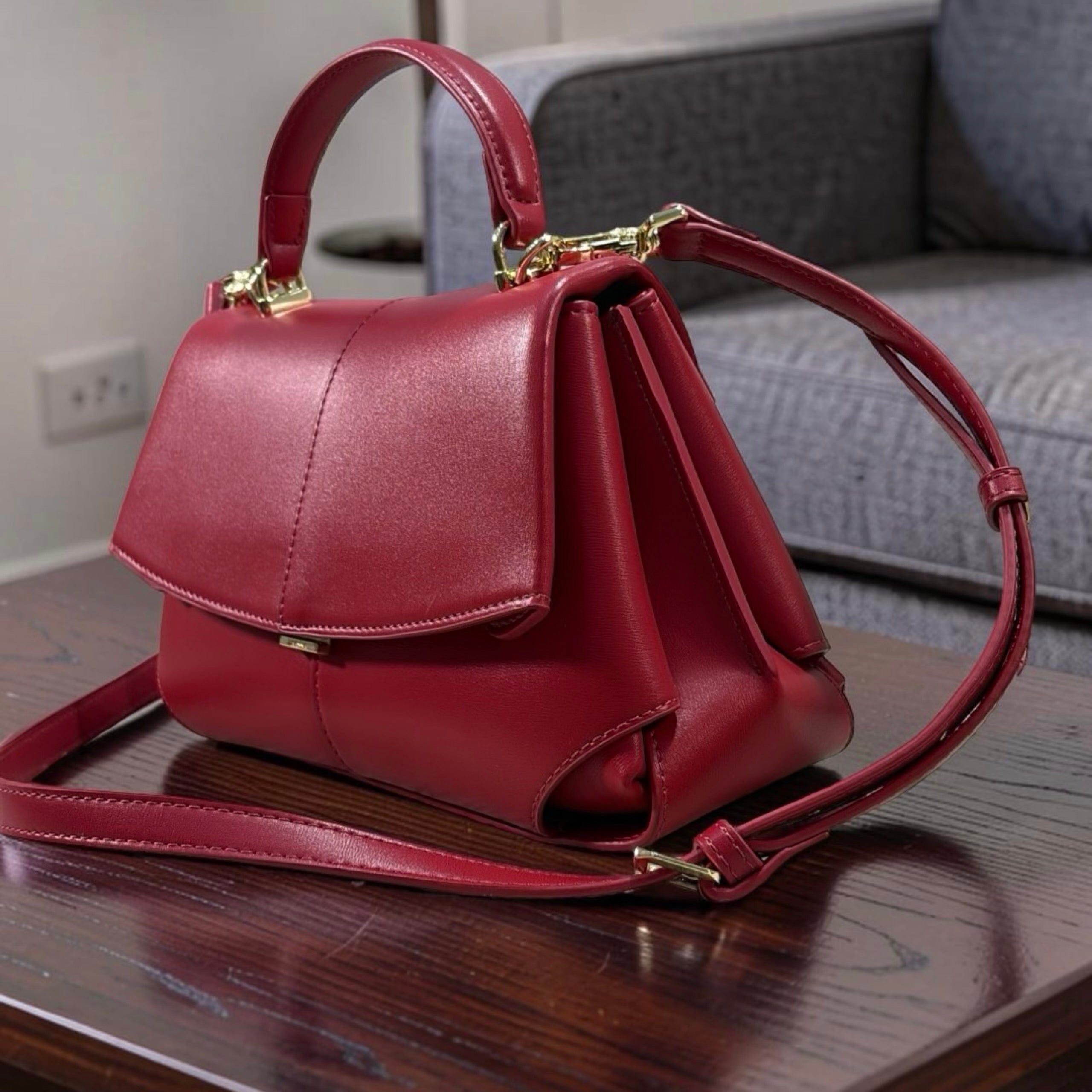 Versse Top Handle Small Bag in Red