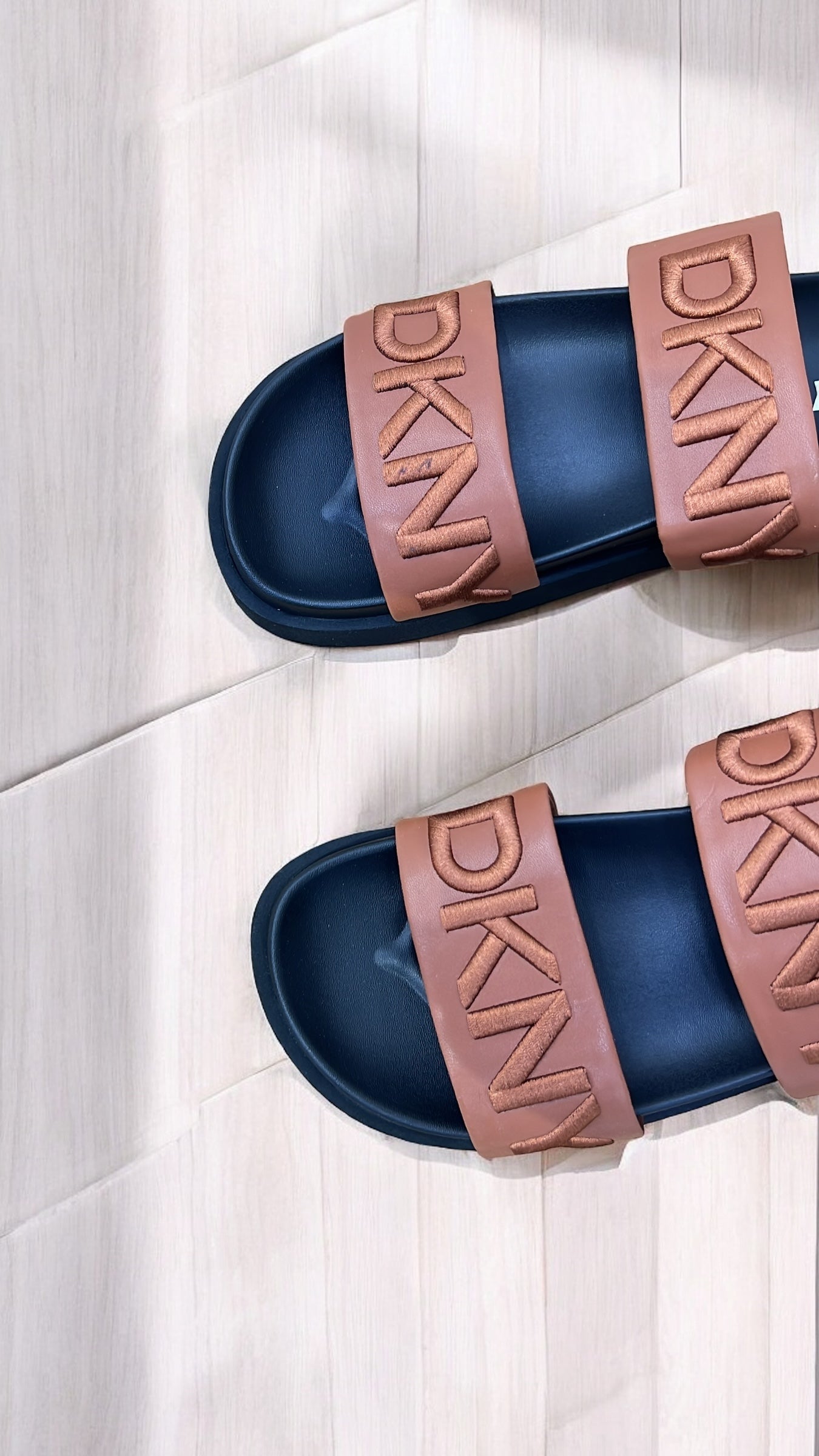 DKNY DOUBLE STRAP MONOGRAM  PLATFORM SLIDE IN BROWN