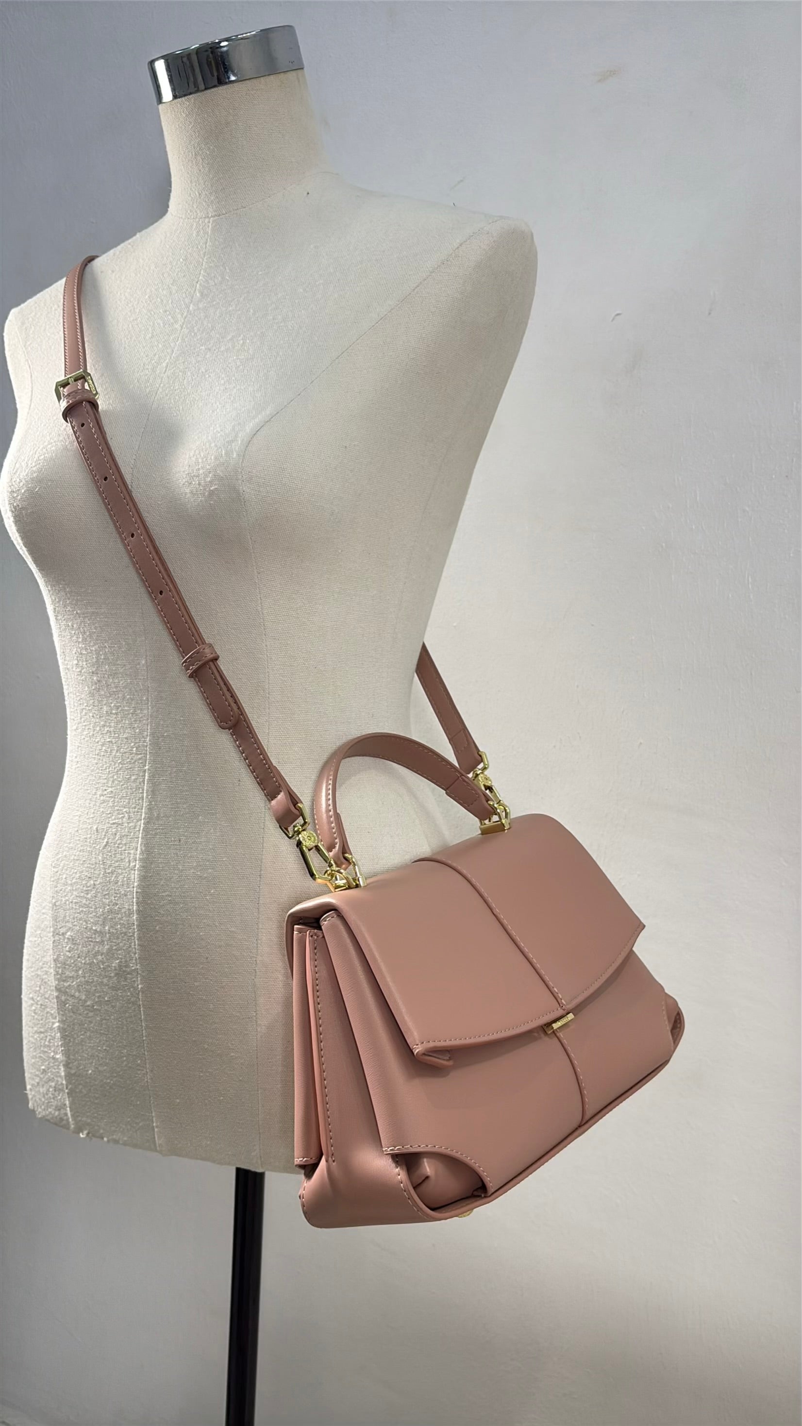 Versse Top Handle Small Bag in Pink