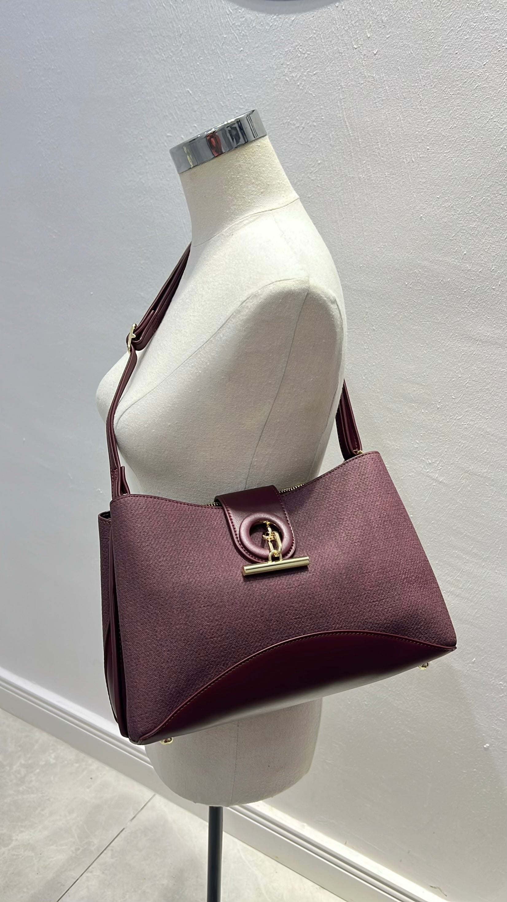 Chrisbella Contrast Leather Triple Compartment Bag in Wine