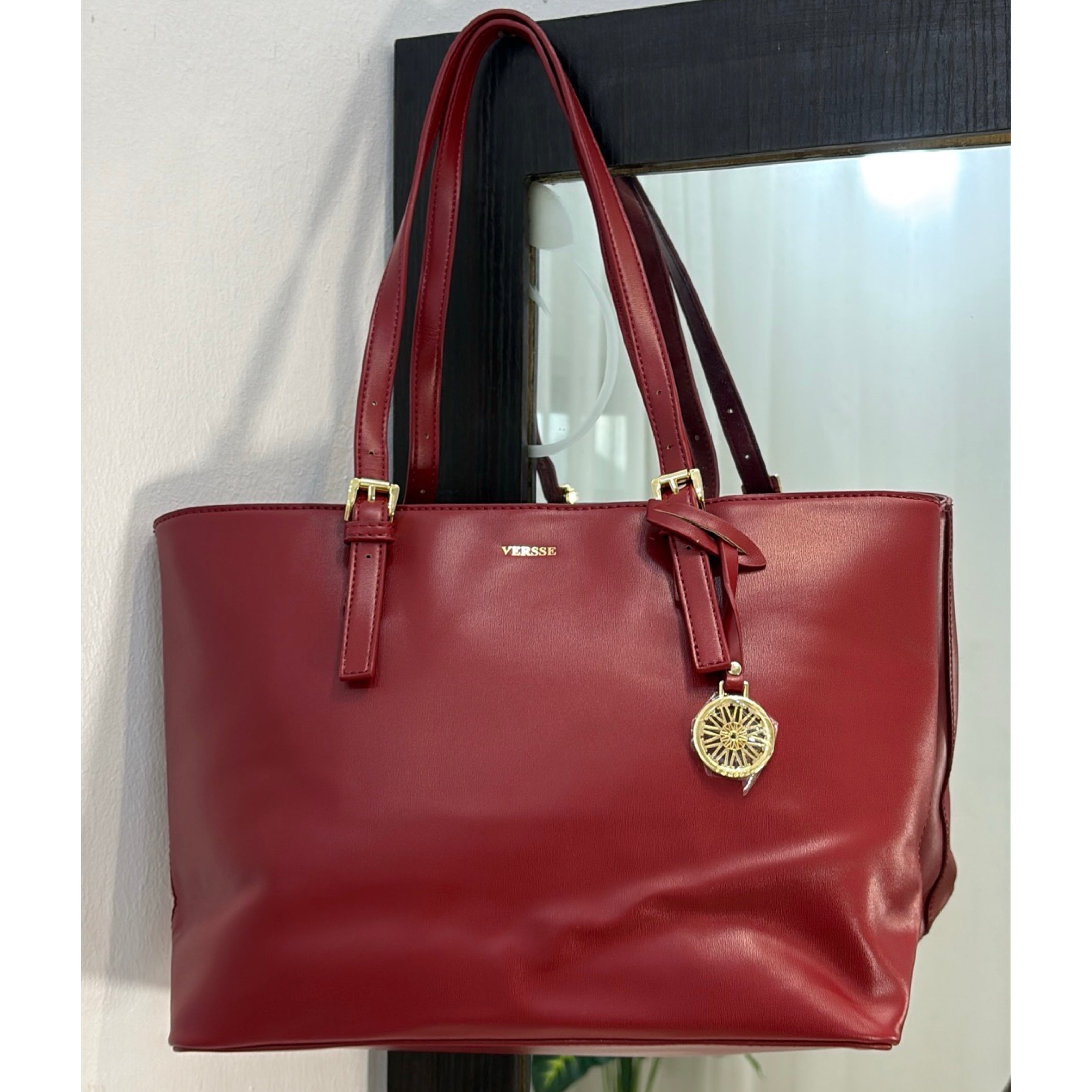Versse Tote Bag in Red