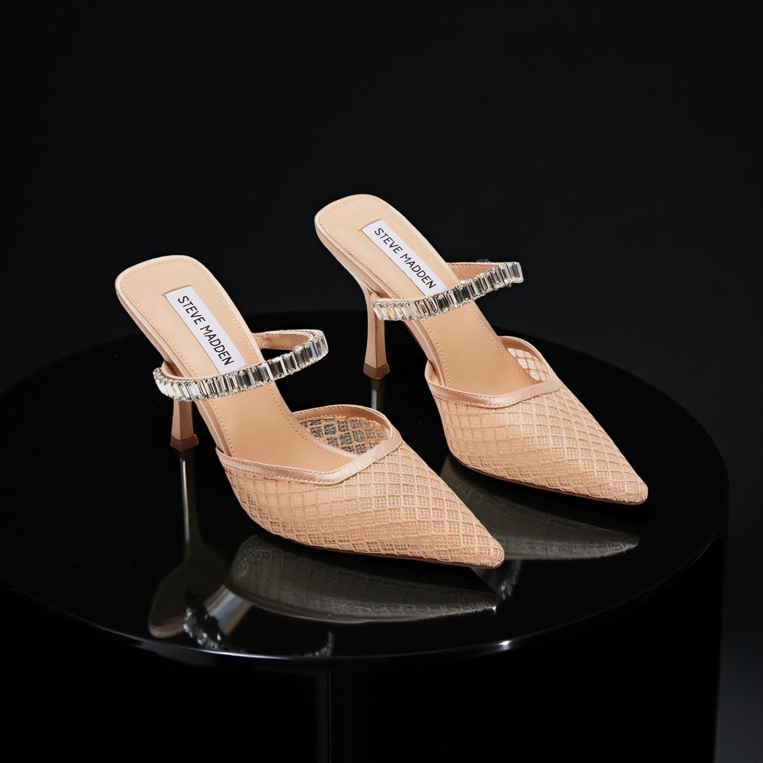 Steve Madden Pointed Toe Mesh Mule in Blush