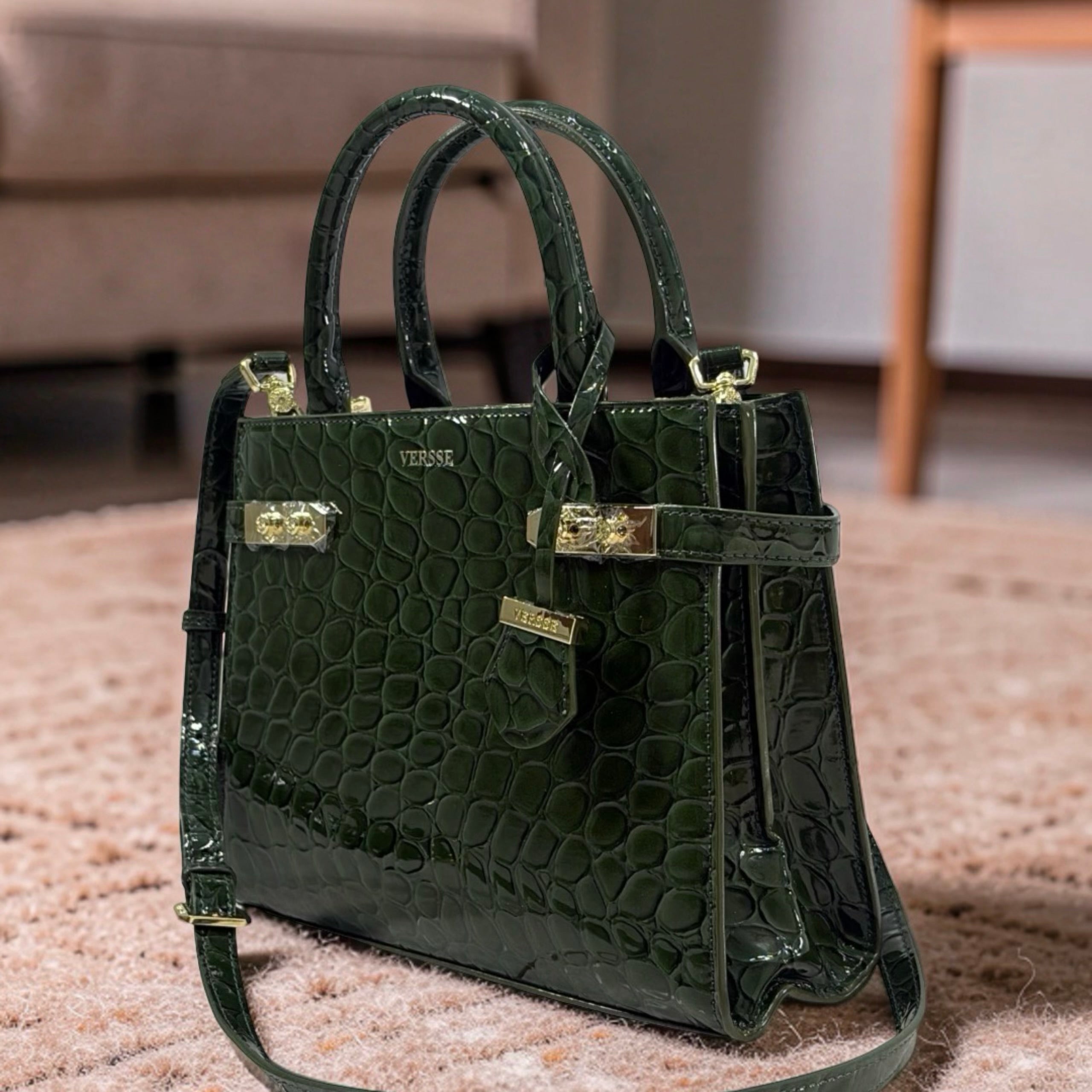 Versse Structured Leather Faux Croc Skin Bag in Green