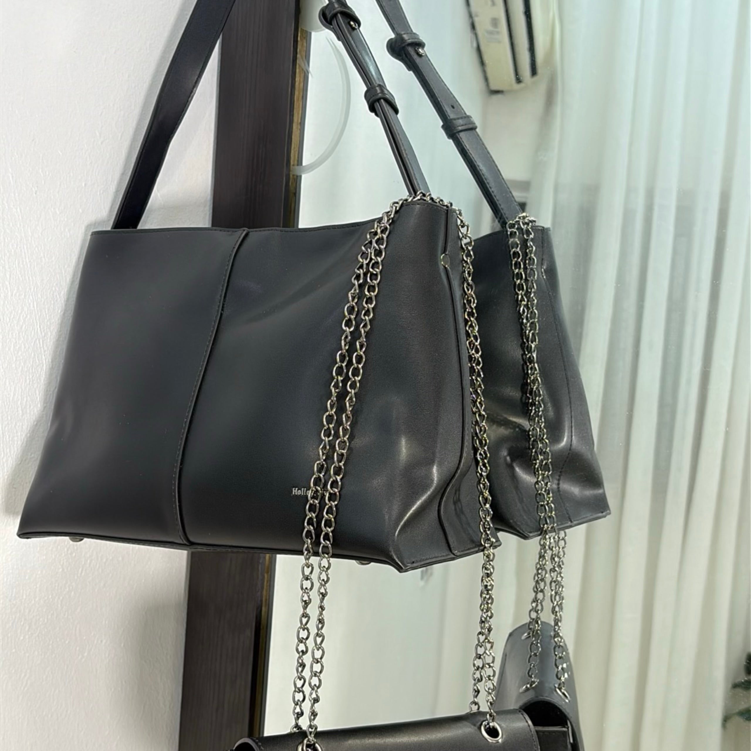 Holley Vivi Single Shoulder Strap 2-in-1 Bag in Black