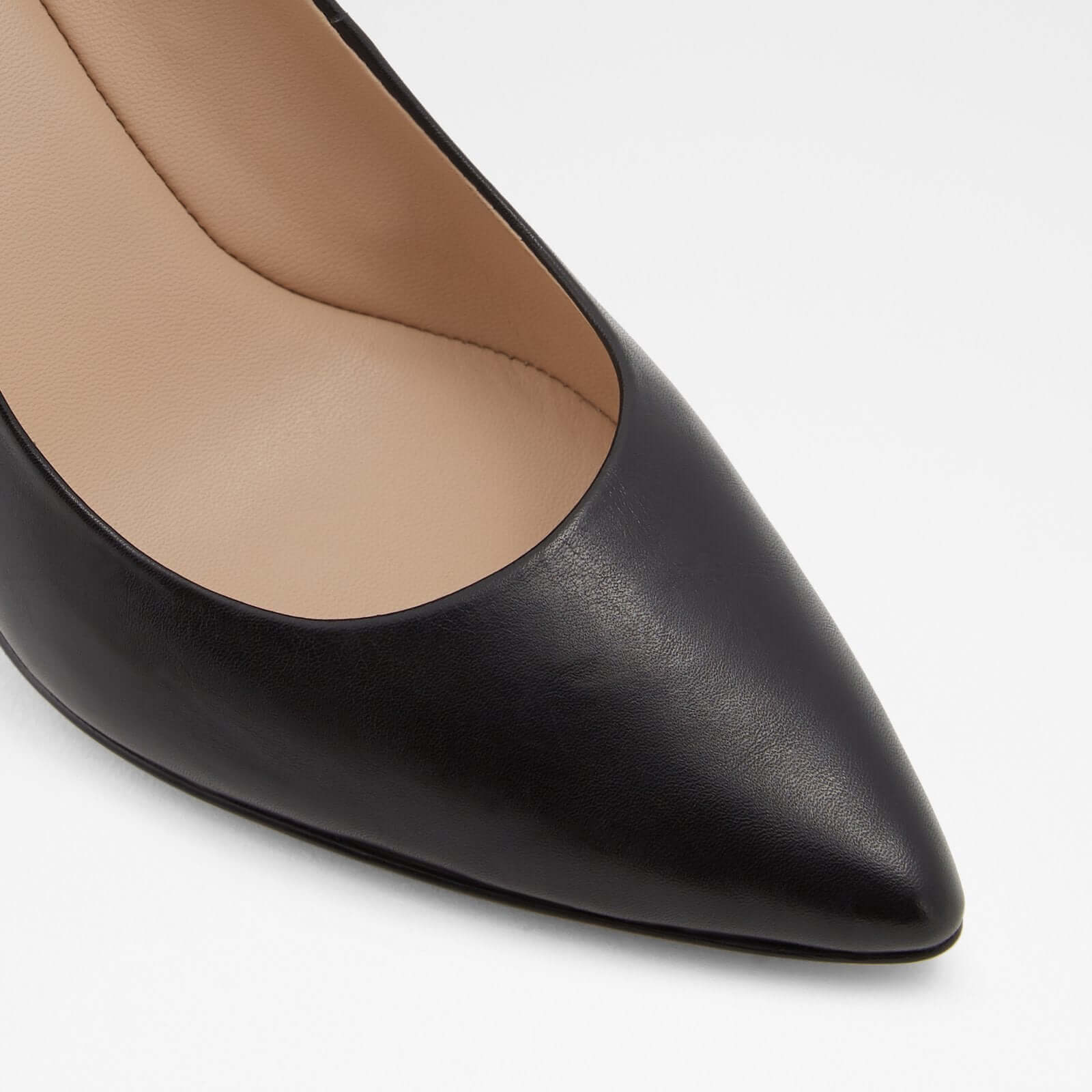 ALDO LEATHER POINTED TOE PUMP IN BLACK