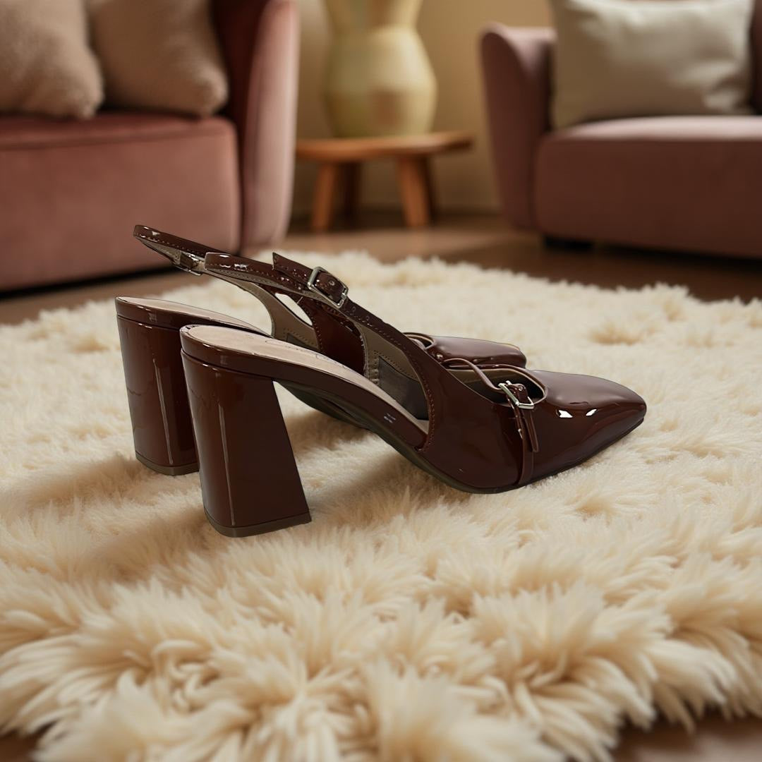 New Look Patent Leather Block Heel Pump in Cognac