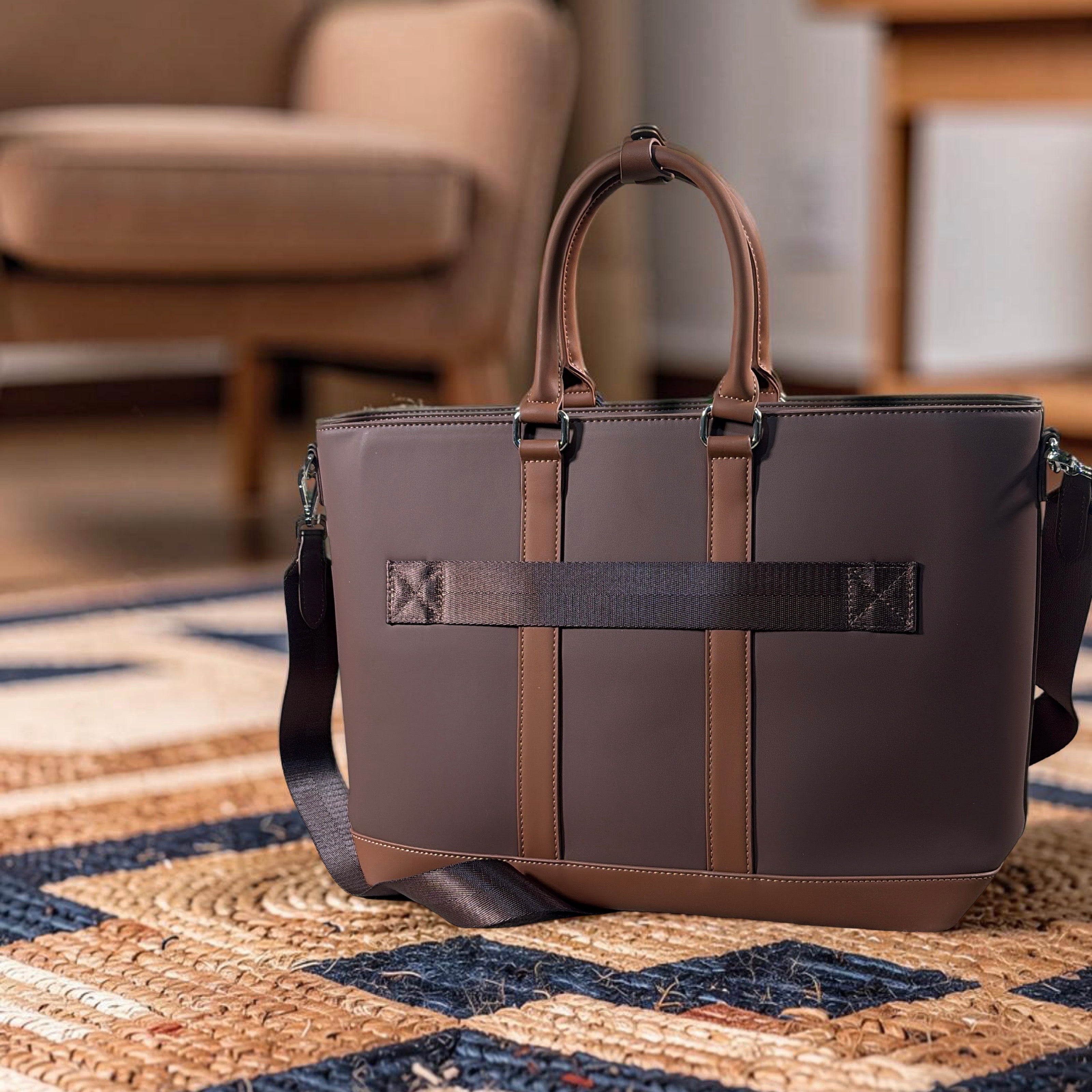 Chrisbella Large Phone-Pocket Bag in Coffee