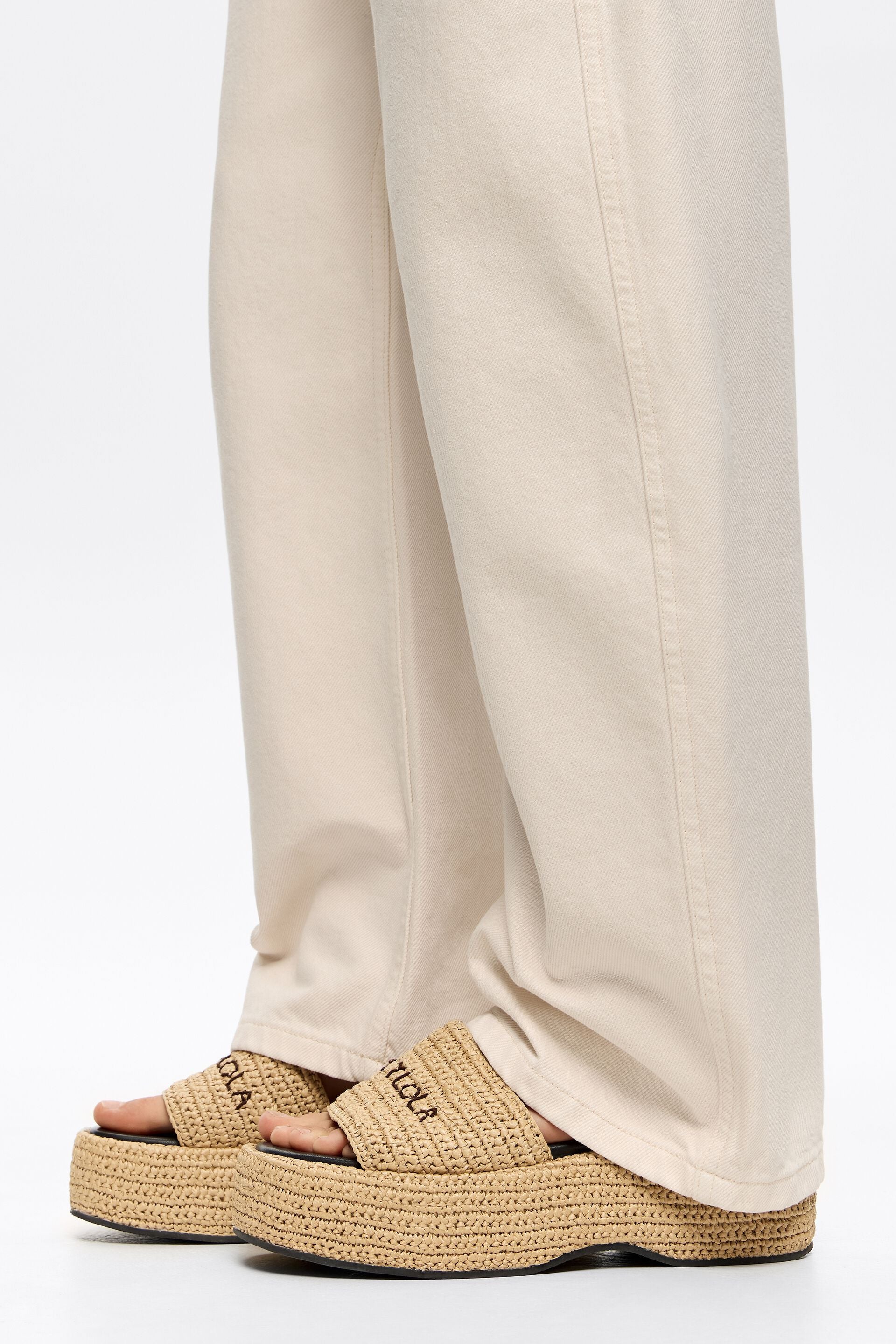 Bimba Y Lola Raffia Flatform Slide in Natural