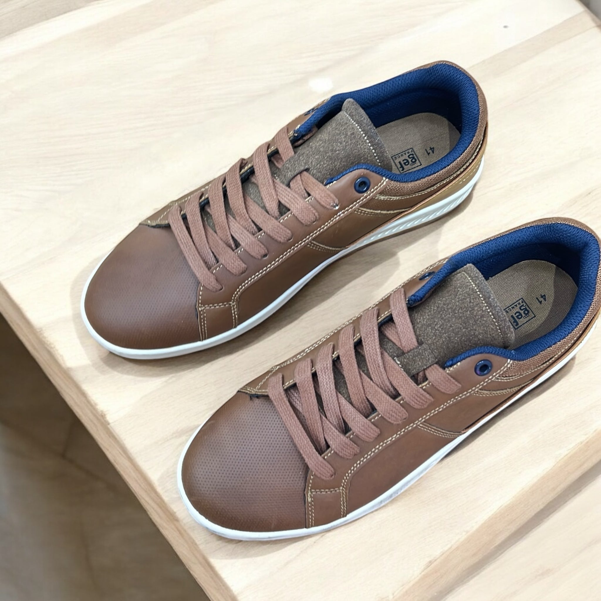 GEF FRANCE SNEAKERS IN BROWN