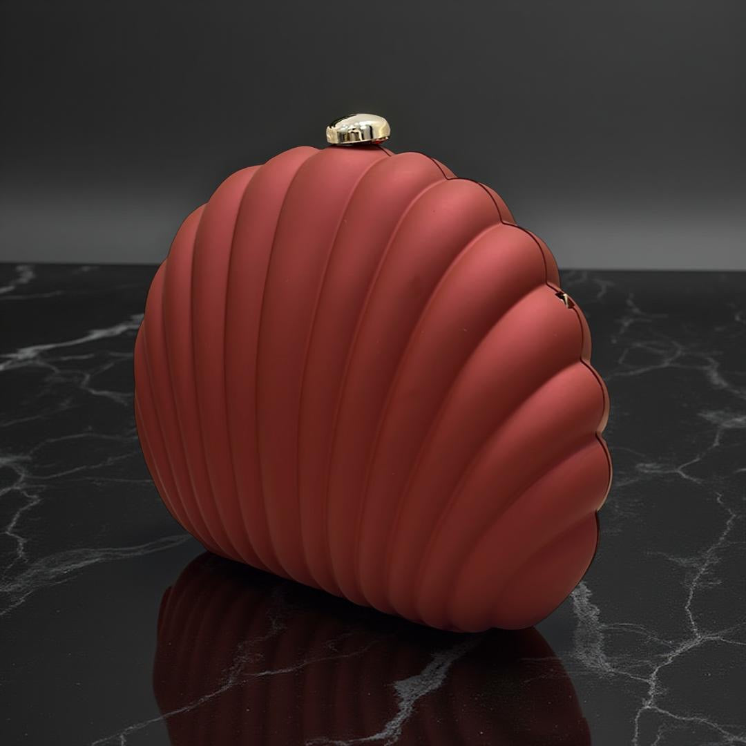 Shell Matte Clutch Purse in Wine