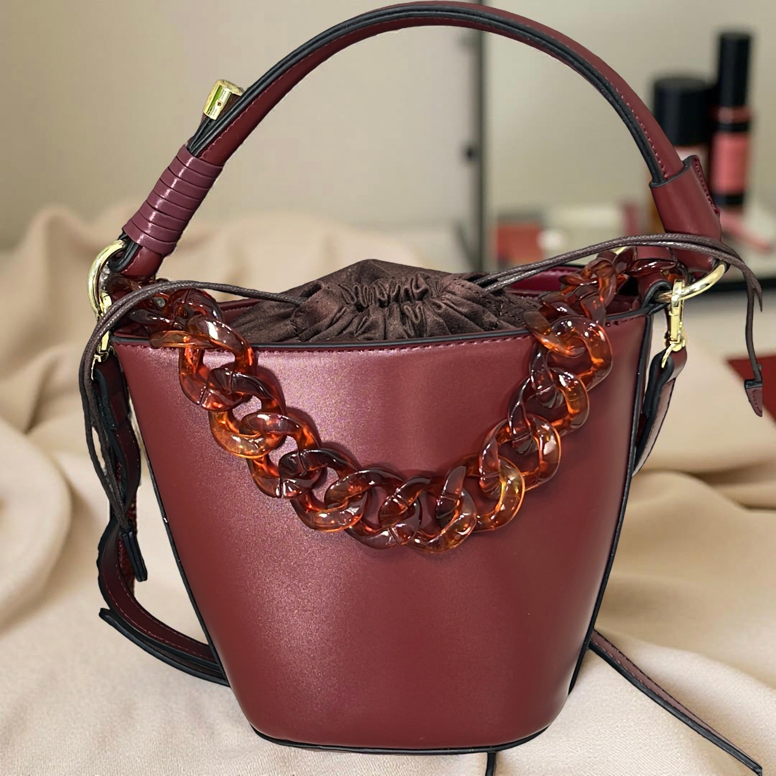 Fashion Drawstring Bucket Bag in Wine
