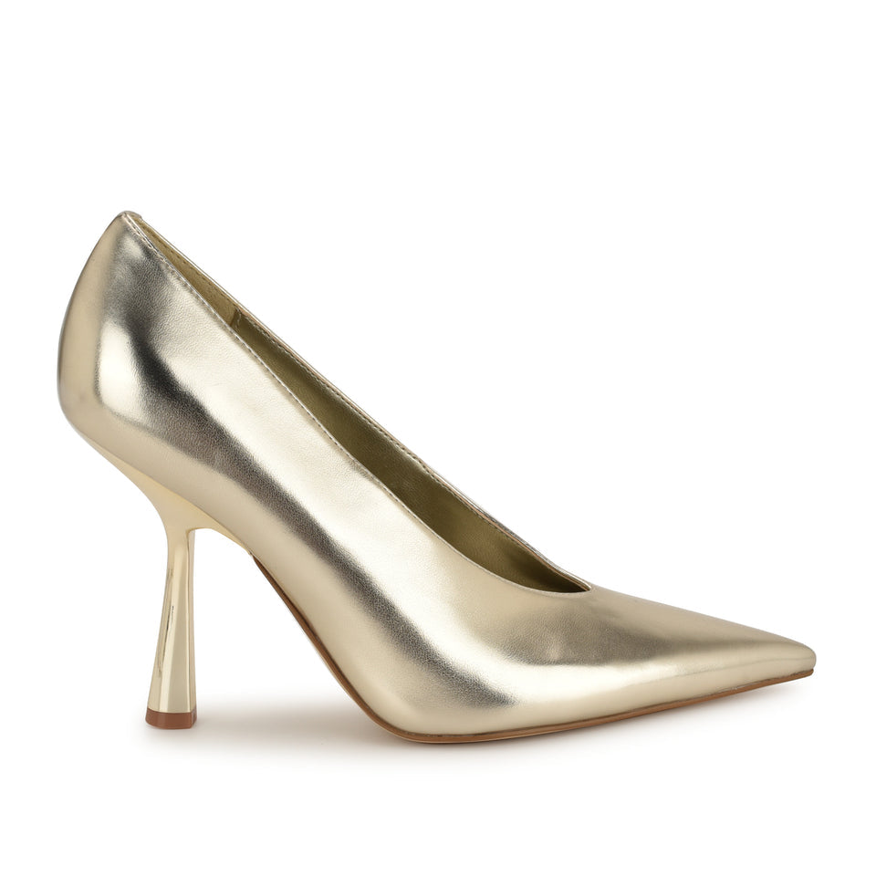 Nine West Pointed Toe Pump in Gold