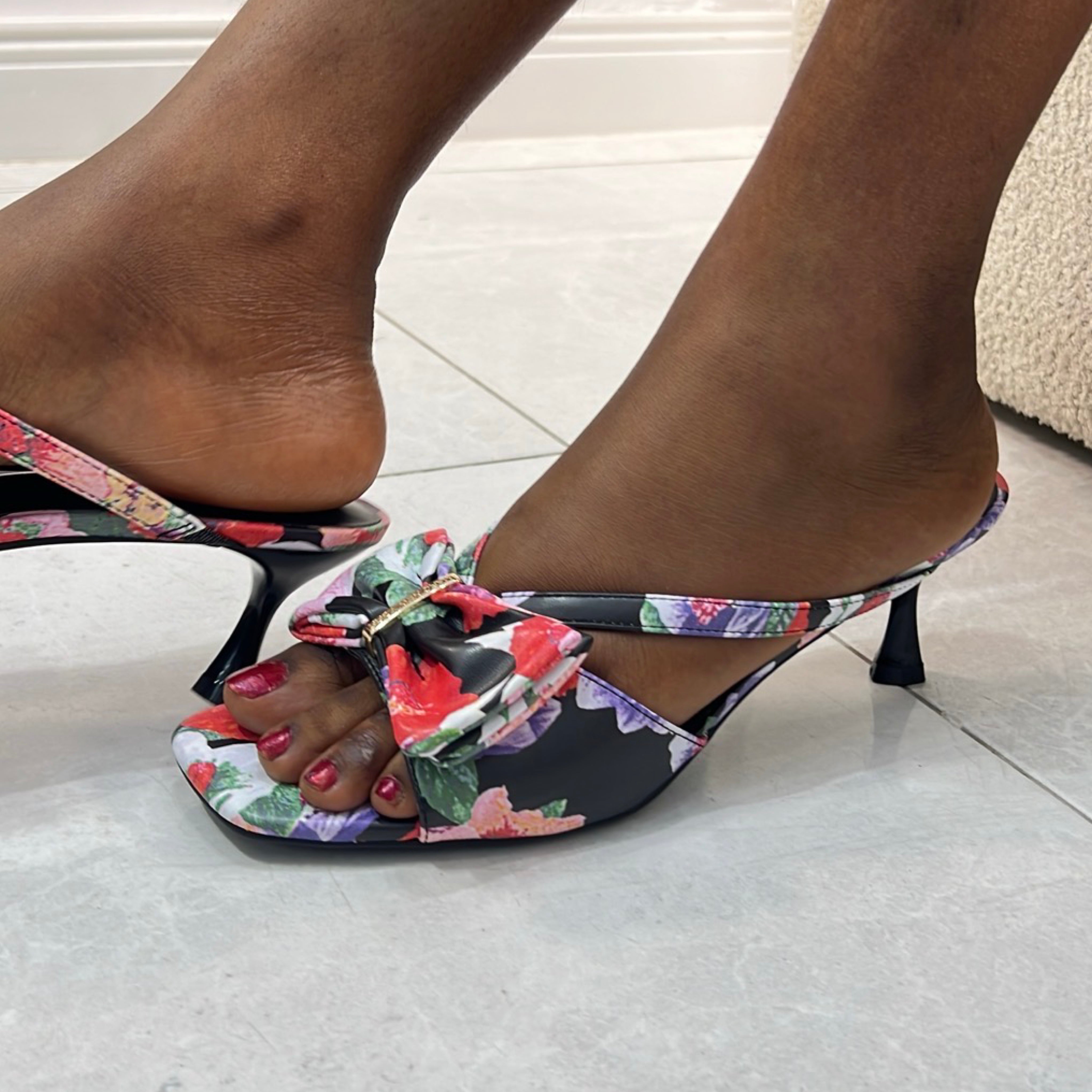 Andrew Marc Floral Leather Bow Detail Mule in Multi
