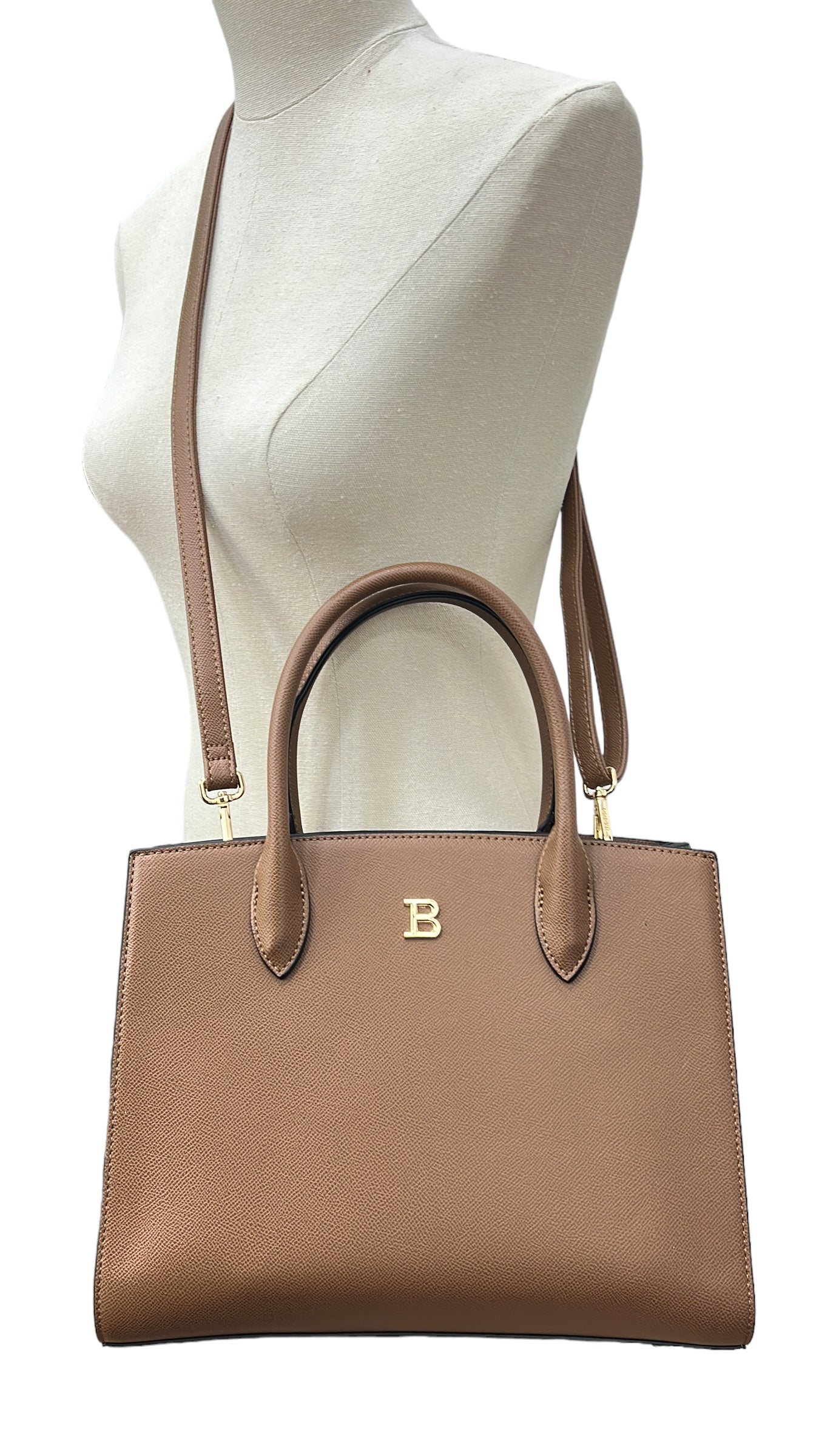 BAGCO TEXTURED STRUCTURED BAG IN BROWN