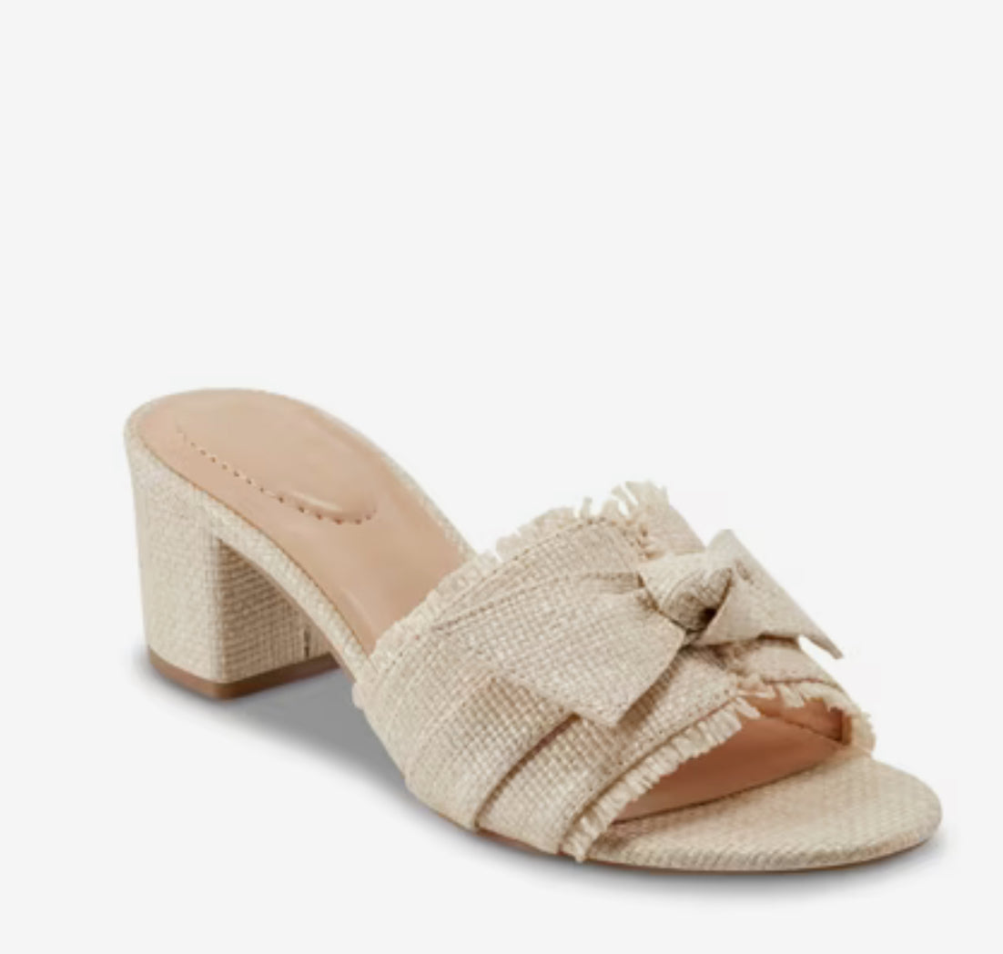 Bandolino Raffia Knot Detail Mule in Natural