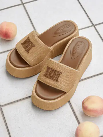 Darich Faux Raffia Flatform Slide in Natural