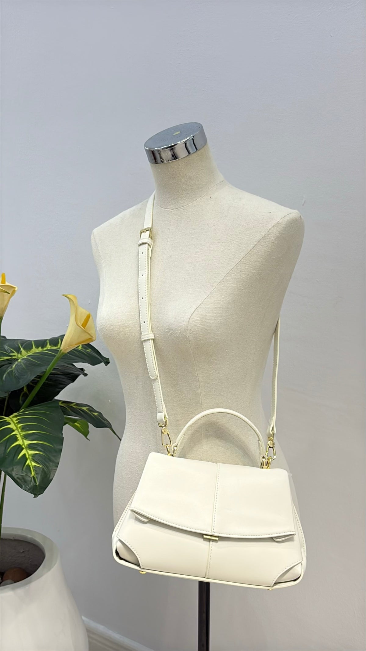 Versse Top Handle Small Bag in White