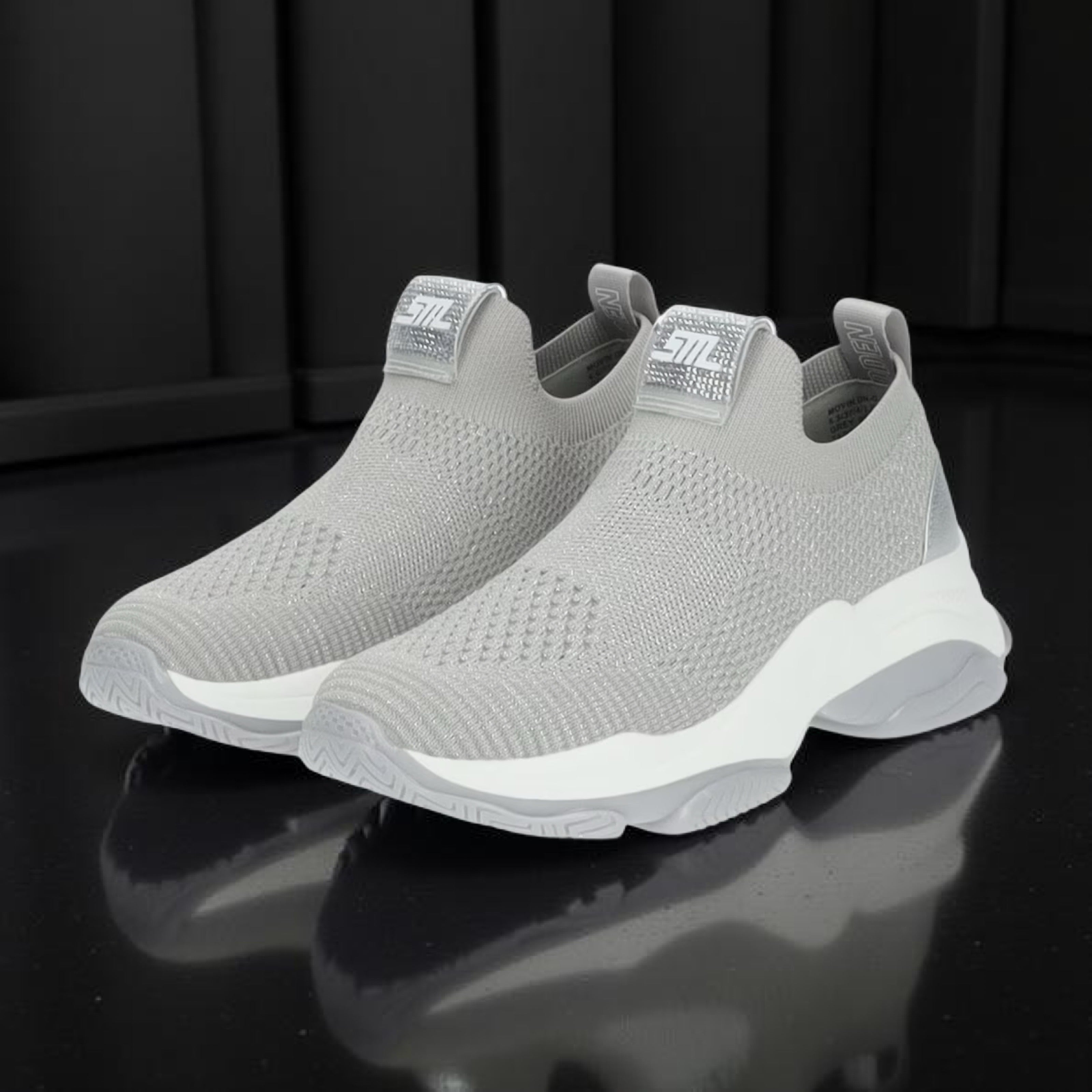 Steve Madden Elastic Beathable Slip-Ons in Grey