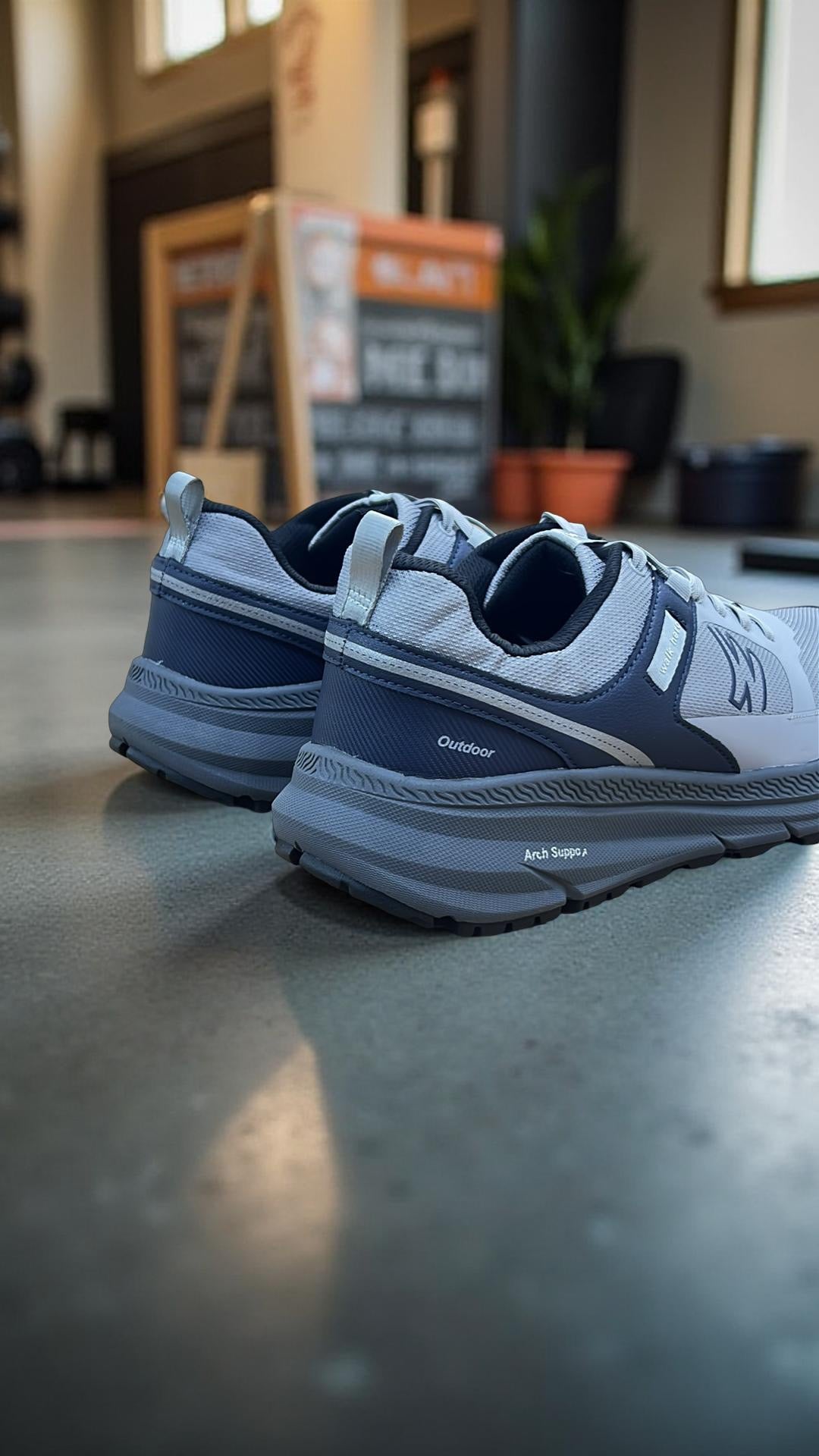 Walk-Hero Outdoor Men's Walking Sneakers in Grey