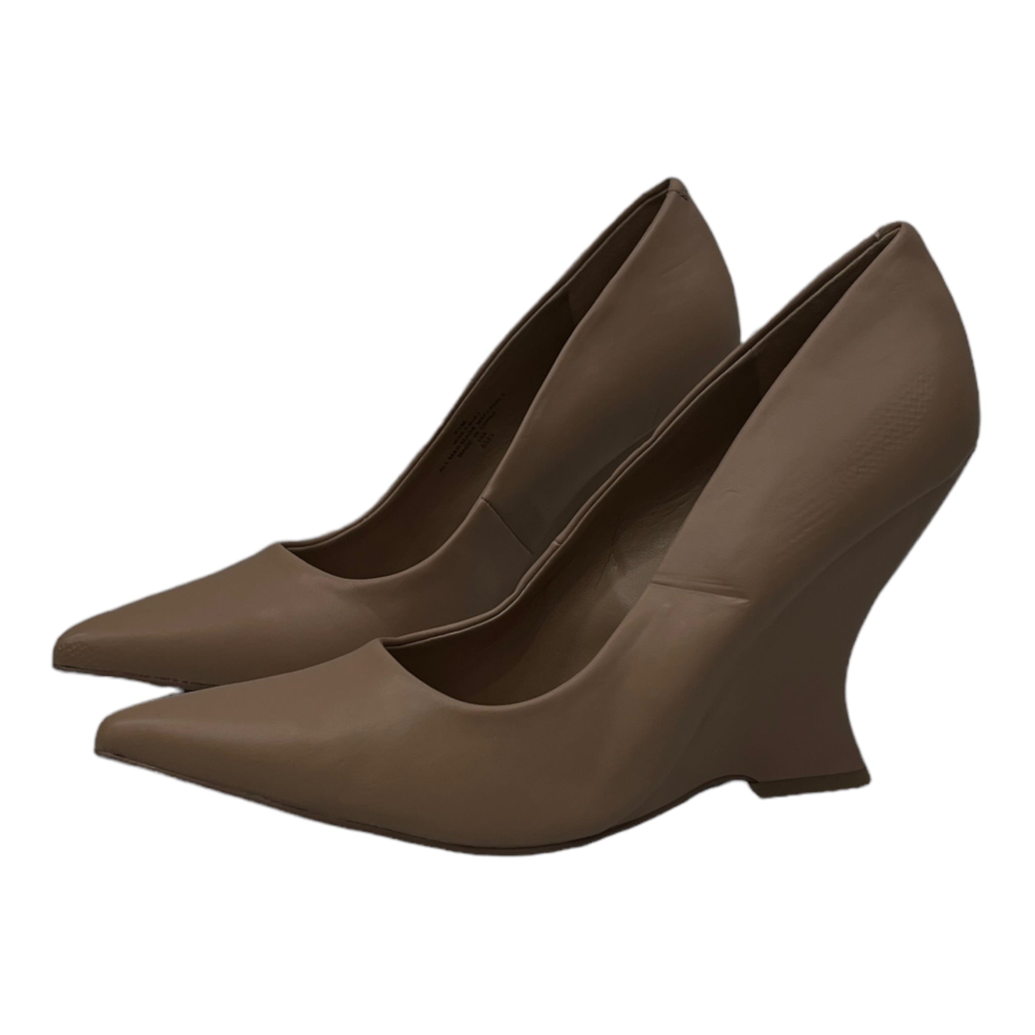 NINE WEST LEATHER POINTED TOE WEDGE PUMP IN NUDE